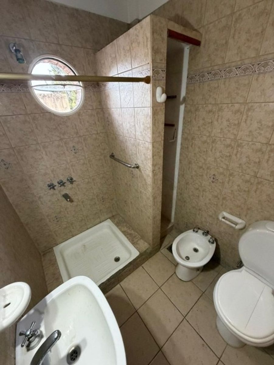 VENTA DE DEPARTAMENTO 2 AMBIENTES CON COCHERA EN MONTE GRANDE - APTO A CRÉDITO HIPOTECARIO. - 10