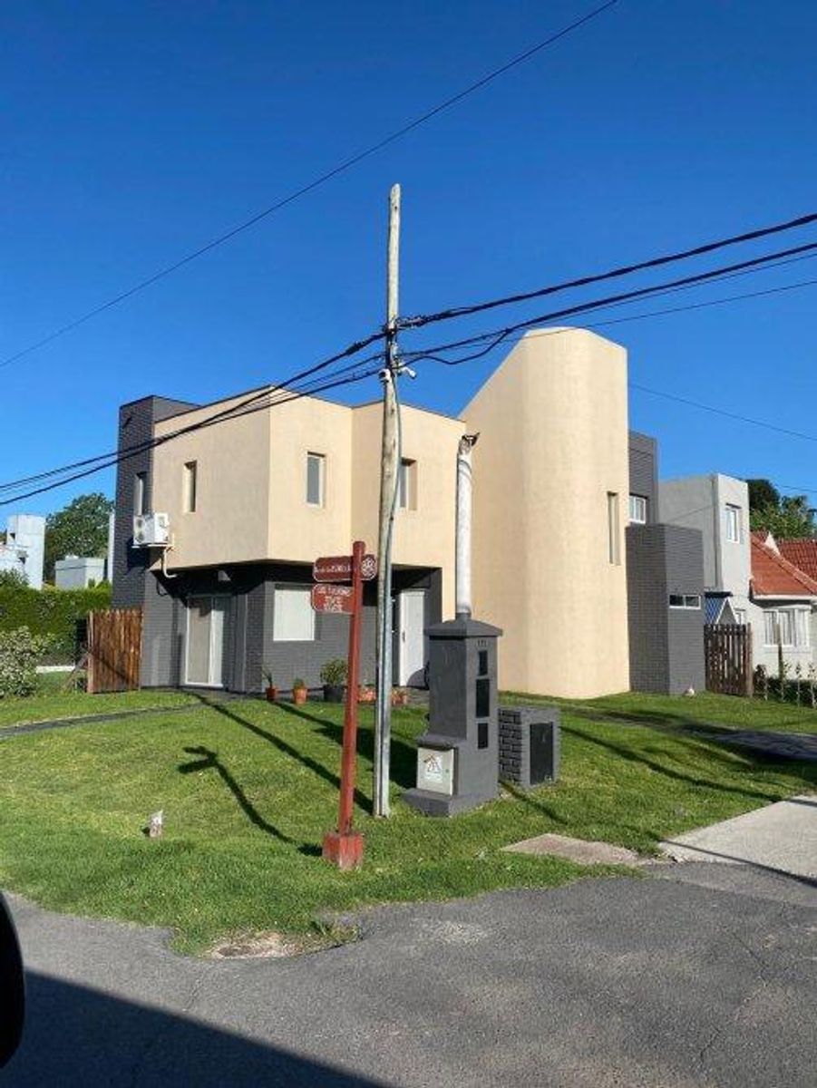 VENTA DE HERMOSA CASA 4 AMBIENTES EN COUNTRY EL VENADO DE CANNING - APTA CRÉDITO Y POSIBILIDAD DE FINANCIACIÓN DIRECTA - 2