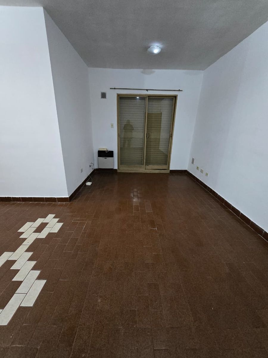 ALQUILER DE DEPARTAMENTO 3 AMBIENTES EN BARRIO COCA COLA - MONTE GRANDE - PRIMER PISO - 3