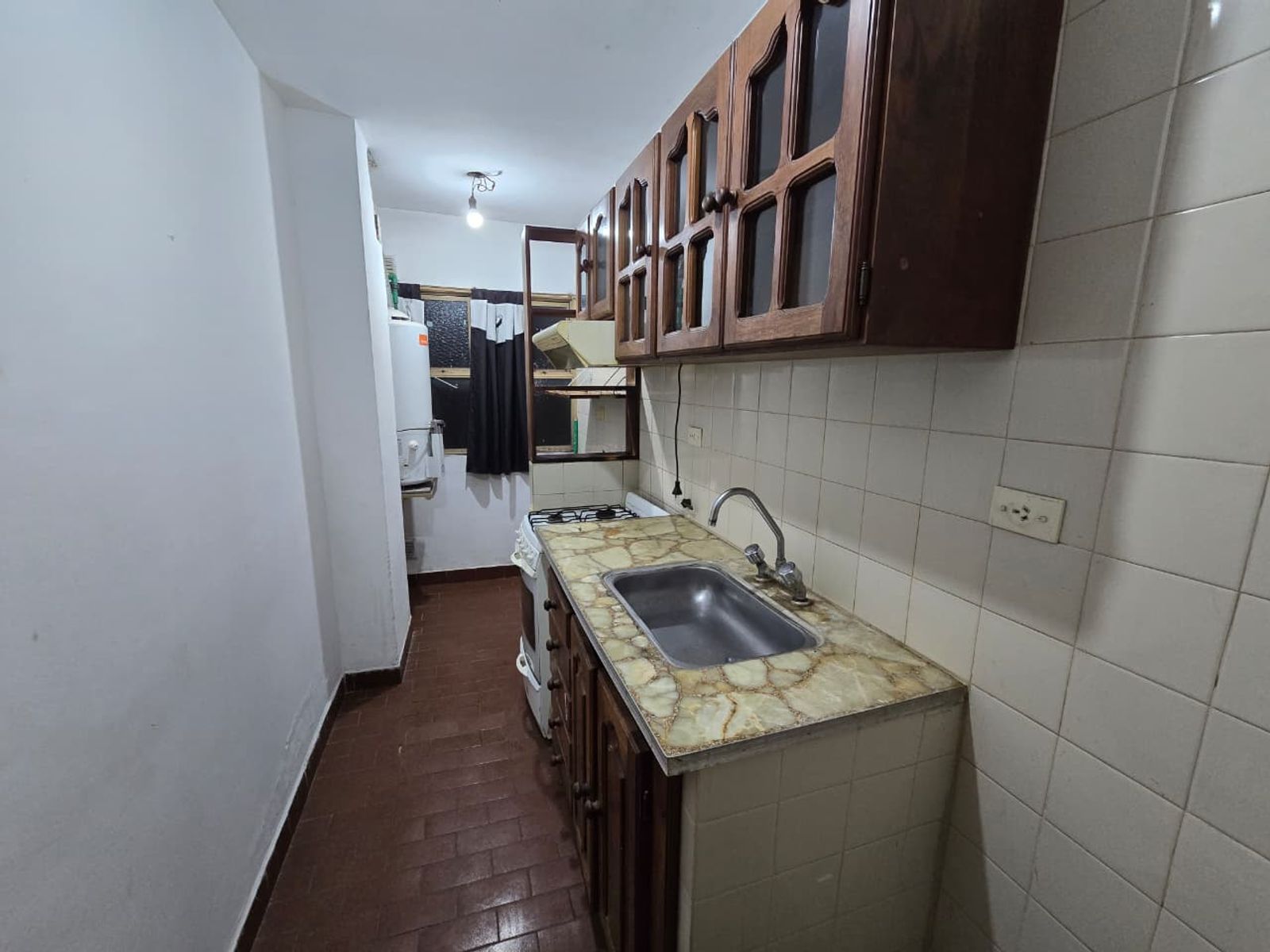 ALQUILER DE DEPARTAMENTO 3 AMBIENTES EN BARRIO COCA COLA - MONTE GRANDE - PRIMER PISO - 5