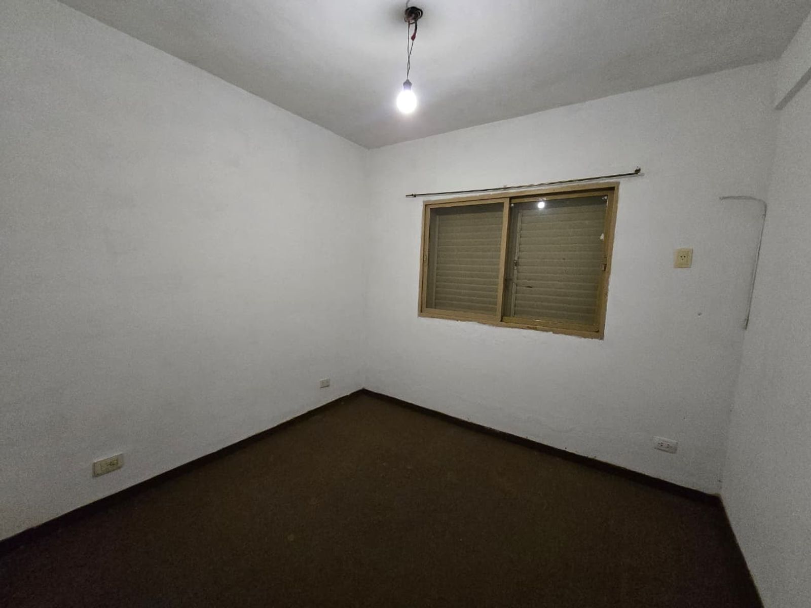 ALQUILER DE DEPARTAMENTO 3 AMBIENTES EN BARRIO COCA COLA - MONTE GRANDE - PRIMER PISO - 8