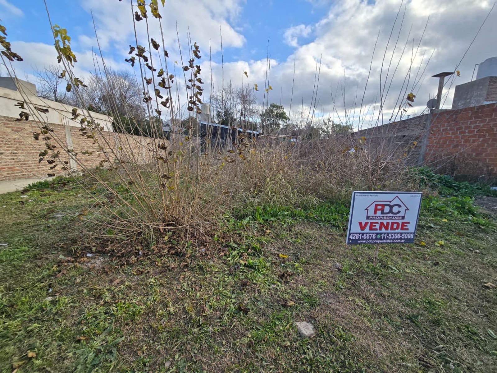 VENTA DE LOTE DE 355 M² - MONTE GRANDE - 2
