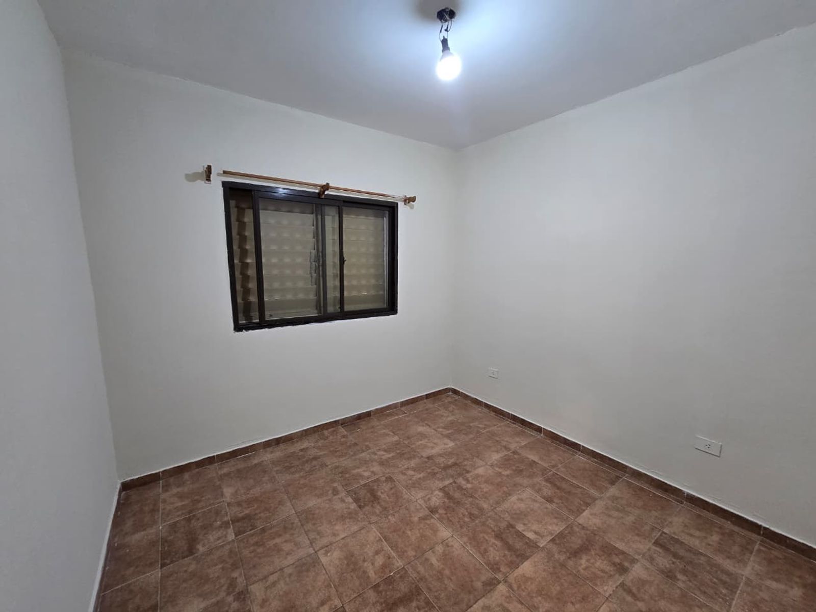 ALQUILER DE DEPARTAMENTO 3 AMBIENTES EN BARRIO COCA COLA MONTE GRANDE — foto 3