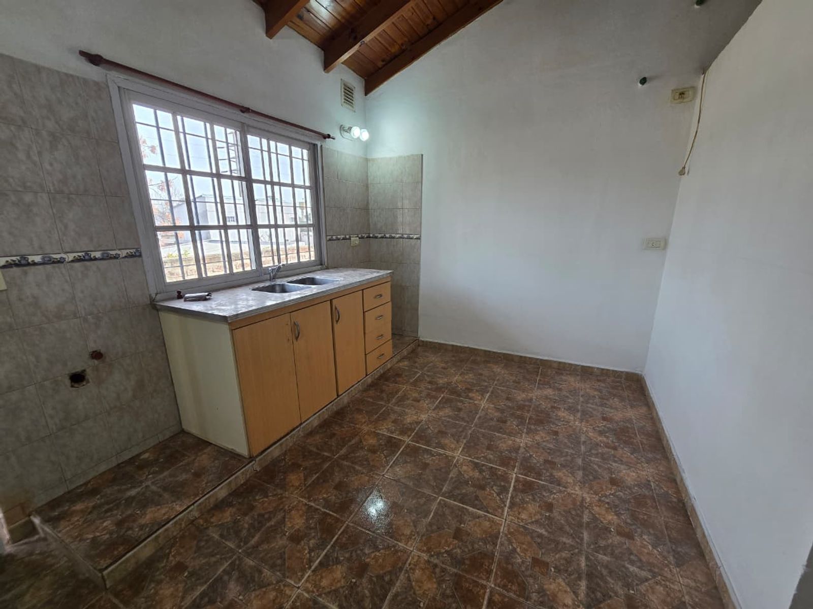 ALQUILER DE DEPARTAMENTO 2 AMBIENTES EN EL JAGÜEL — foto 2