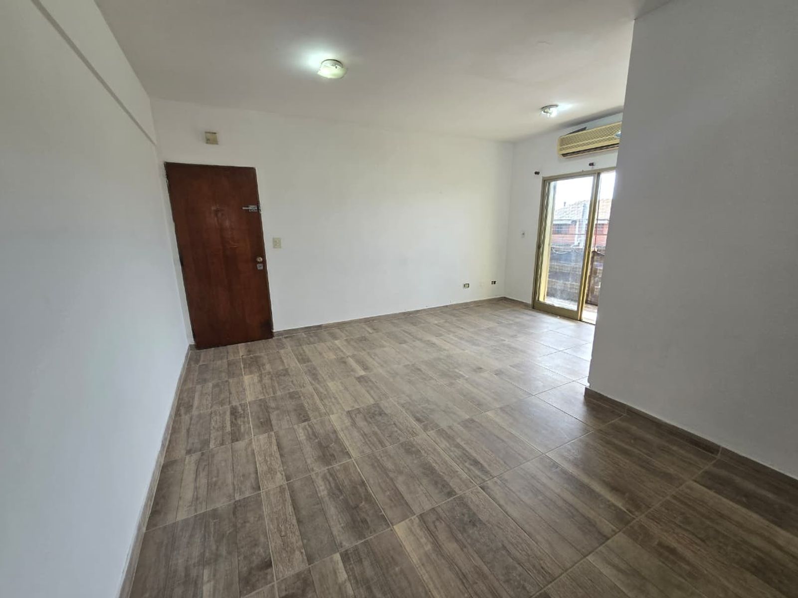 ALQUILER DE DEPARTAMENTO 3 AMBIENTES EN BARRIO COCA COLA - MONTE GRANDE - SOBRE AV. R. SANTAMARINA — foto 5