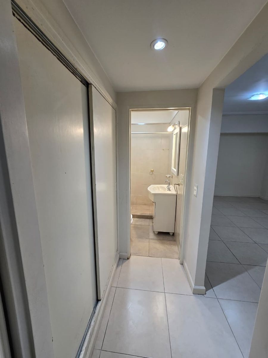 VENTA DE DEPARTAMENTO 2 AMBIENTES CON COCHERA - APTO CRÉDITO HIPOTECARIO - 5