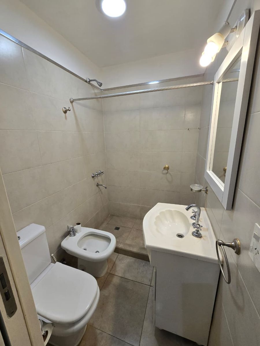 VENTA DE DEPARTAMENTO 2 AMBIENTES CON COCHERA - APTO CRÉDITO HIPOTECARIO - 10