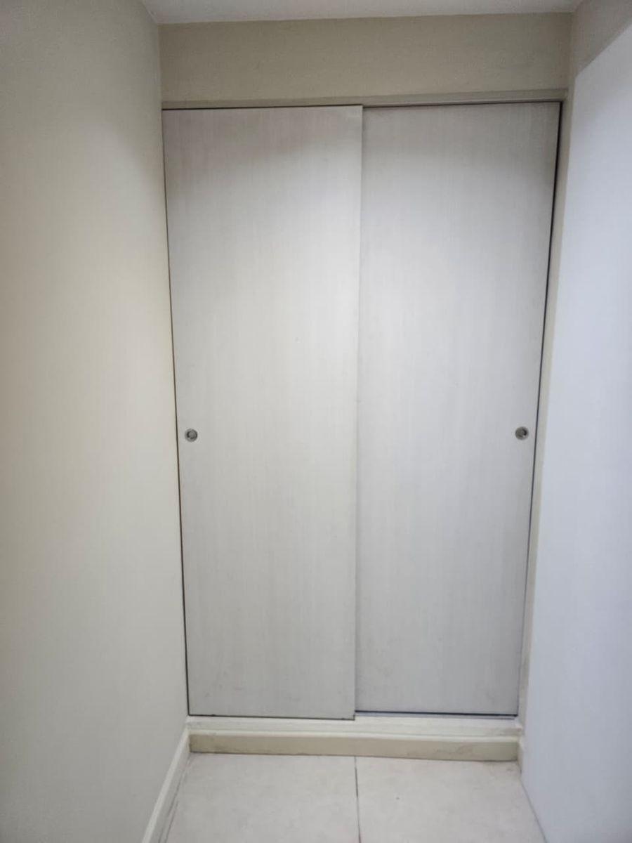 VENTA DE DEPARTAMENTO 2 AMBIENTES CON COCHERA - APTO CRÉDITO HIPOTECARIO - 18
