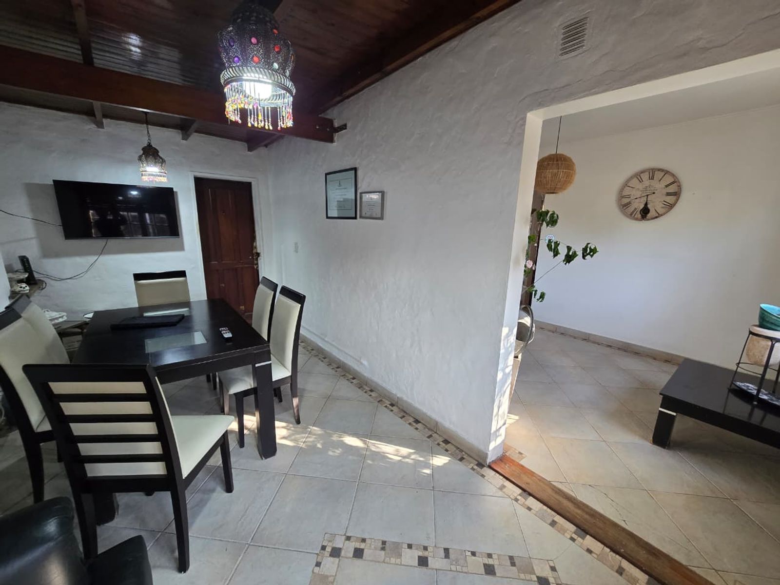 VENTA DE CASA 4 AMBIENTES EN MONTE GRANDE - EN ESQUINA - 8