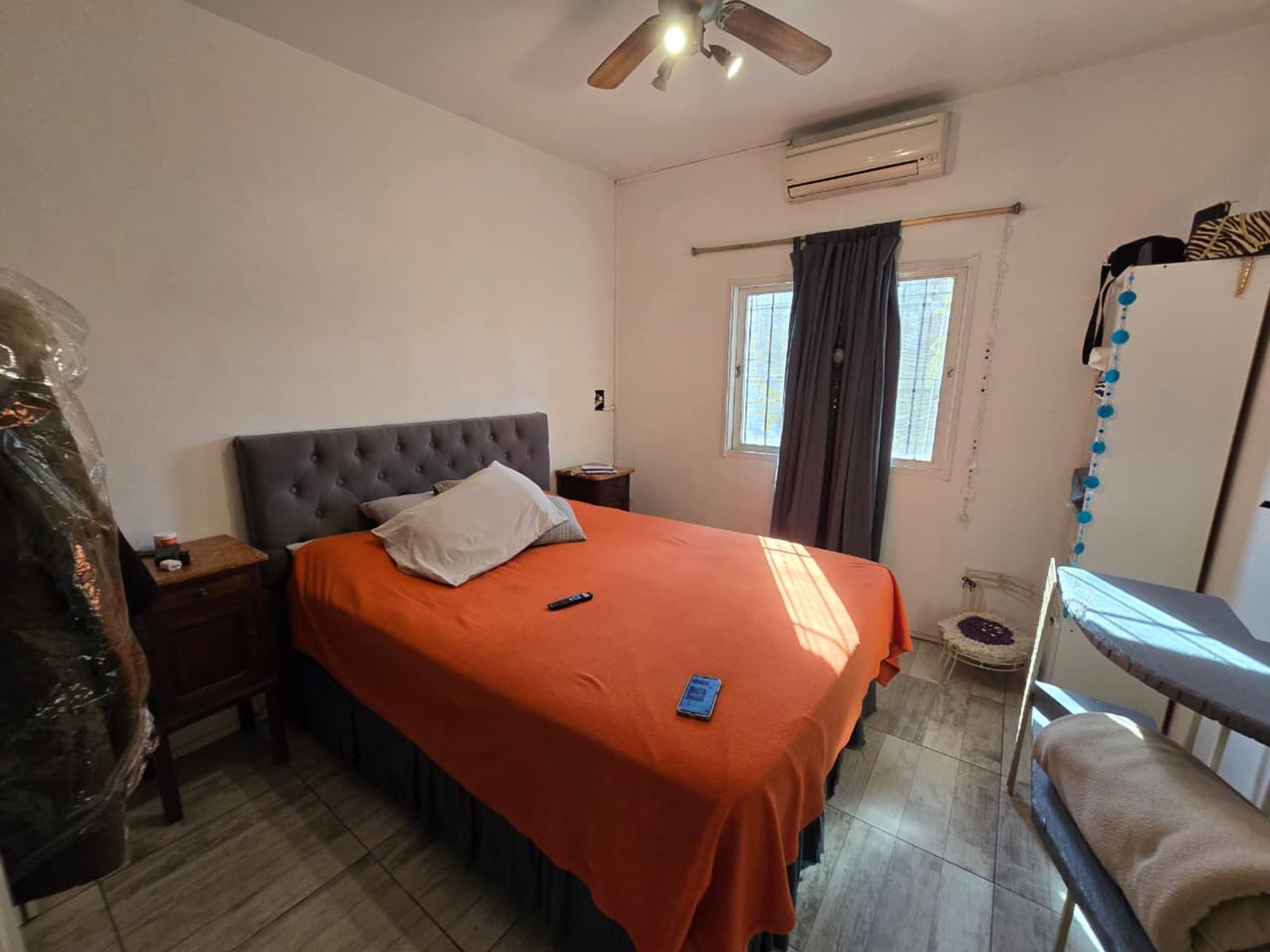 VENTA DE CASA 4 AMBIENTES EN MONTE GRANDE - EN ESQUINA - 11