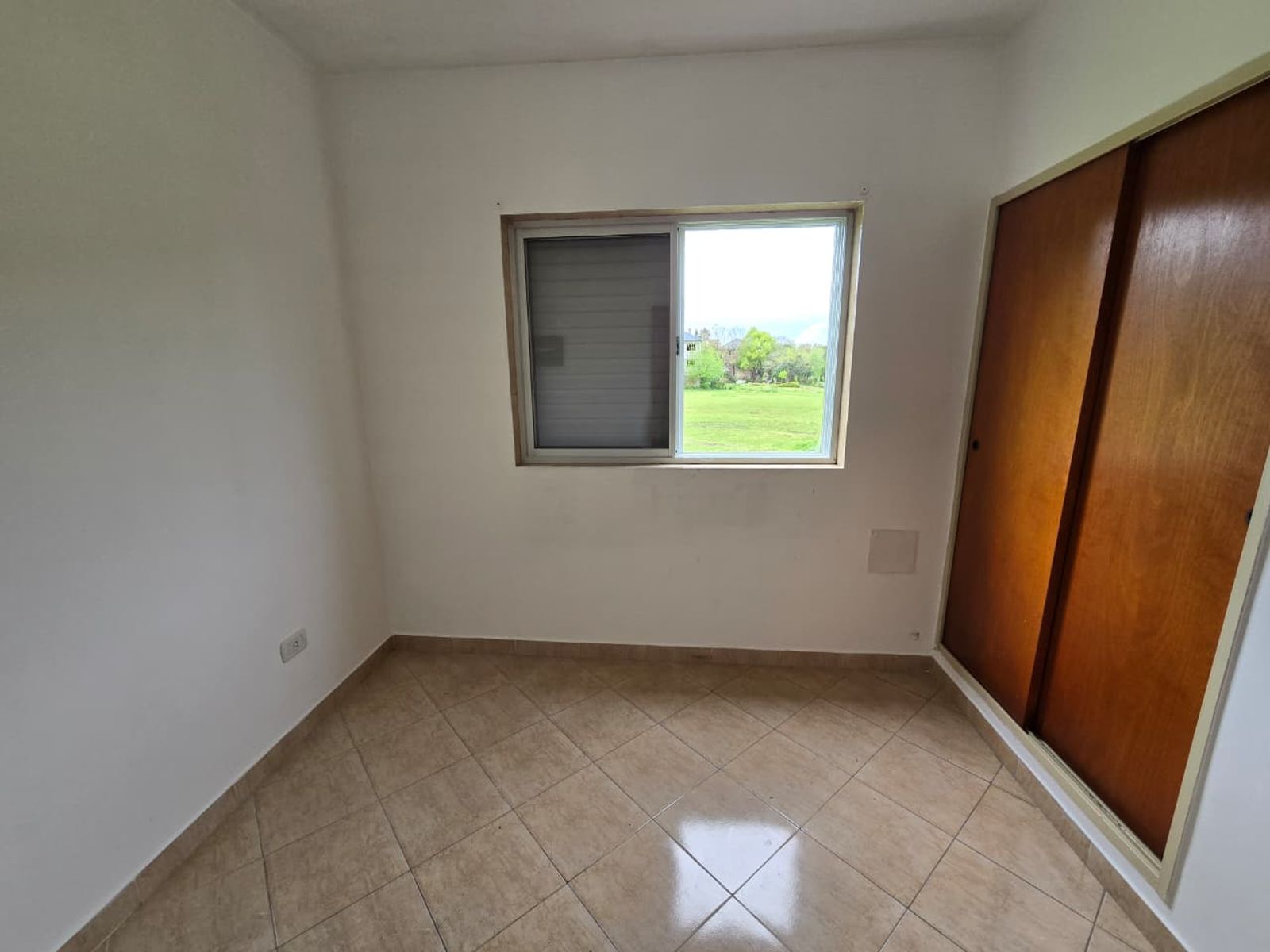 VENTA DE DEPARTAMENTO 3 AMBIENTES EN COMPLEJO DOCENLOM III - EL JAGÜEL — foto 4