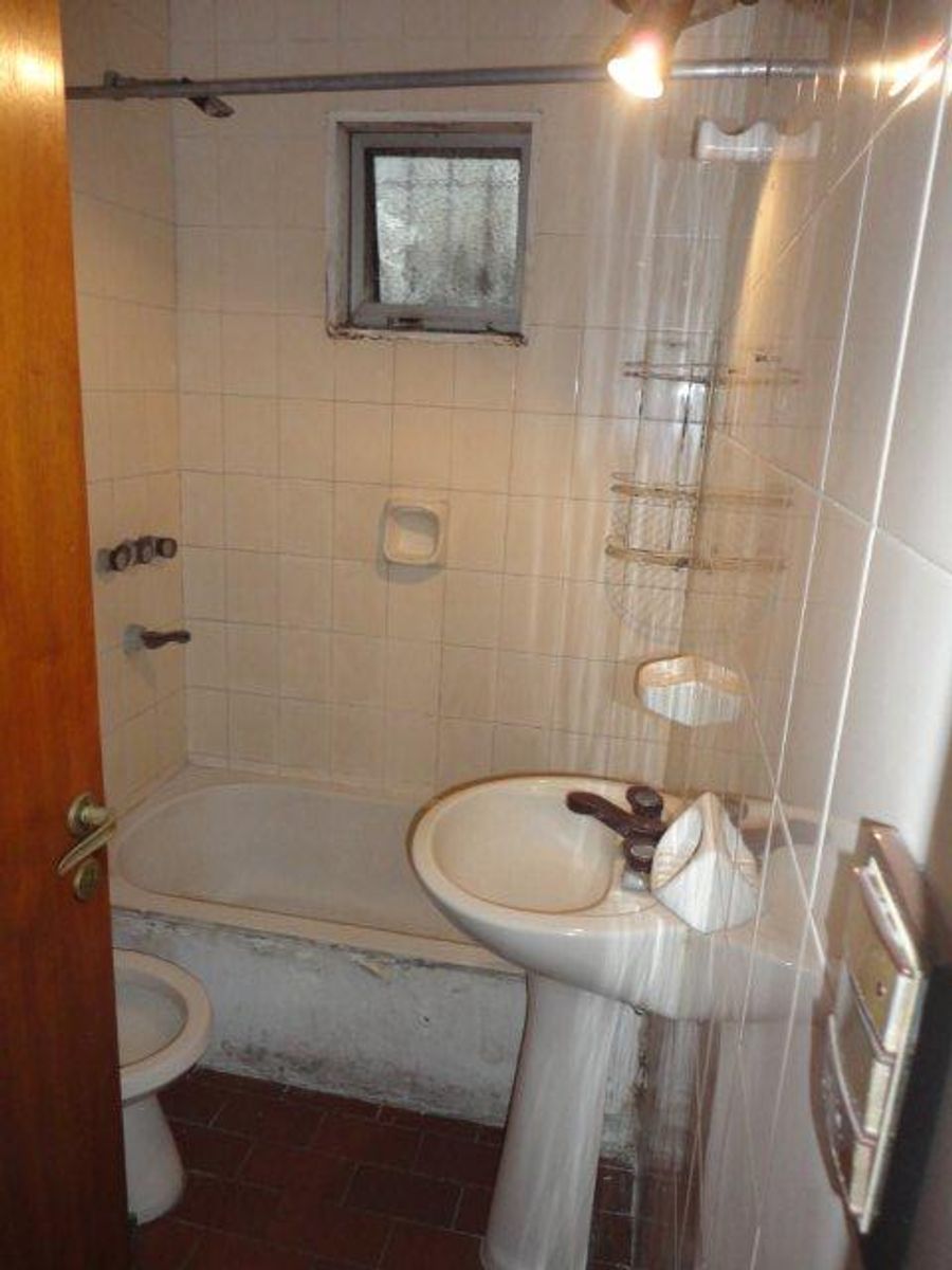 VENTA DE DEPARTAMENTO 3 AMBIENTES EN PLANTA BAJA - BARRIO COCA COLA - SOBRE AVENIDA — foto 8