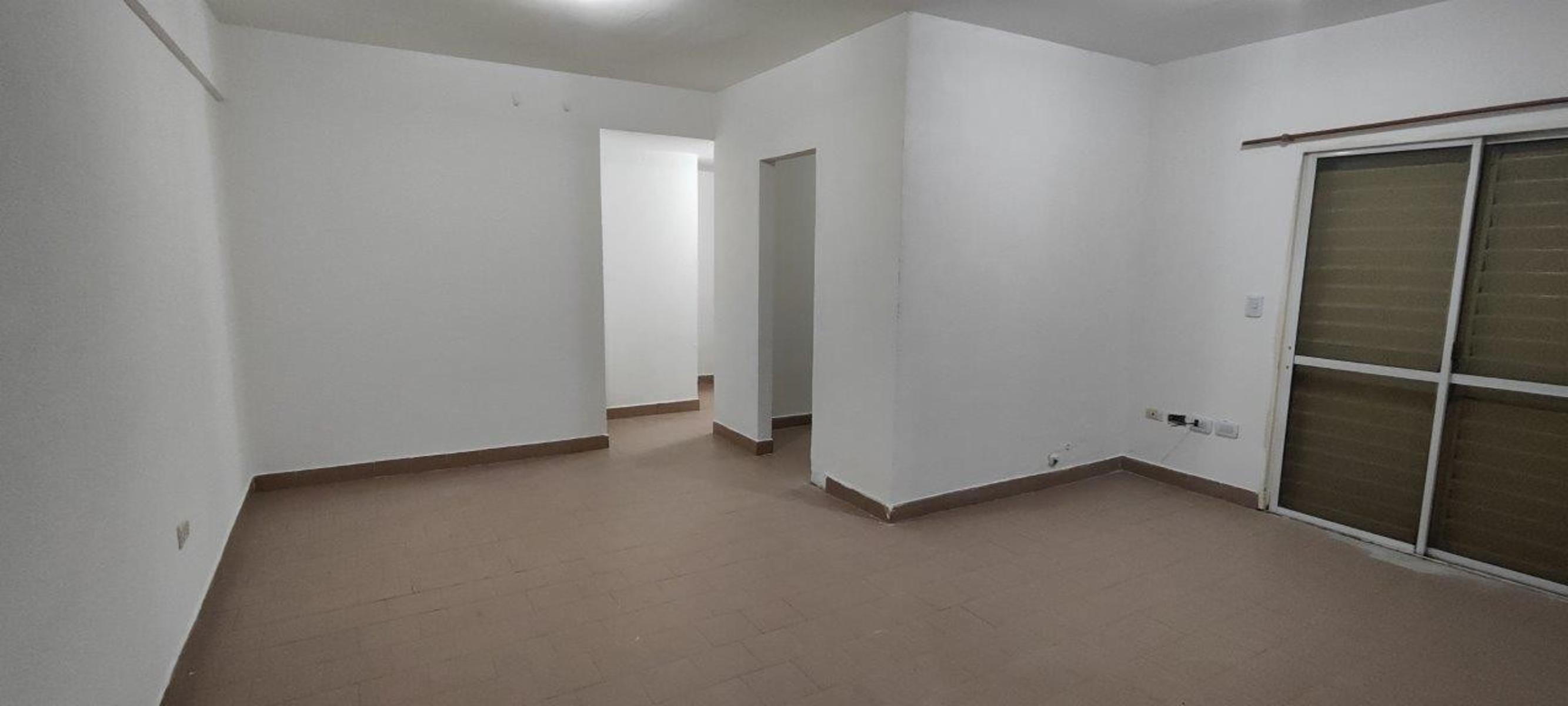 VENTA DE EXCELENTE DEPARTAMENTO 3 AMBIENTES EN PLANTA BAJA - BARRIO COCA COLA - MONTE GRANDE