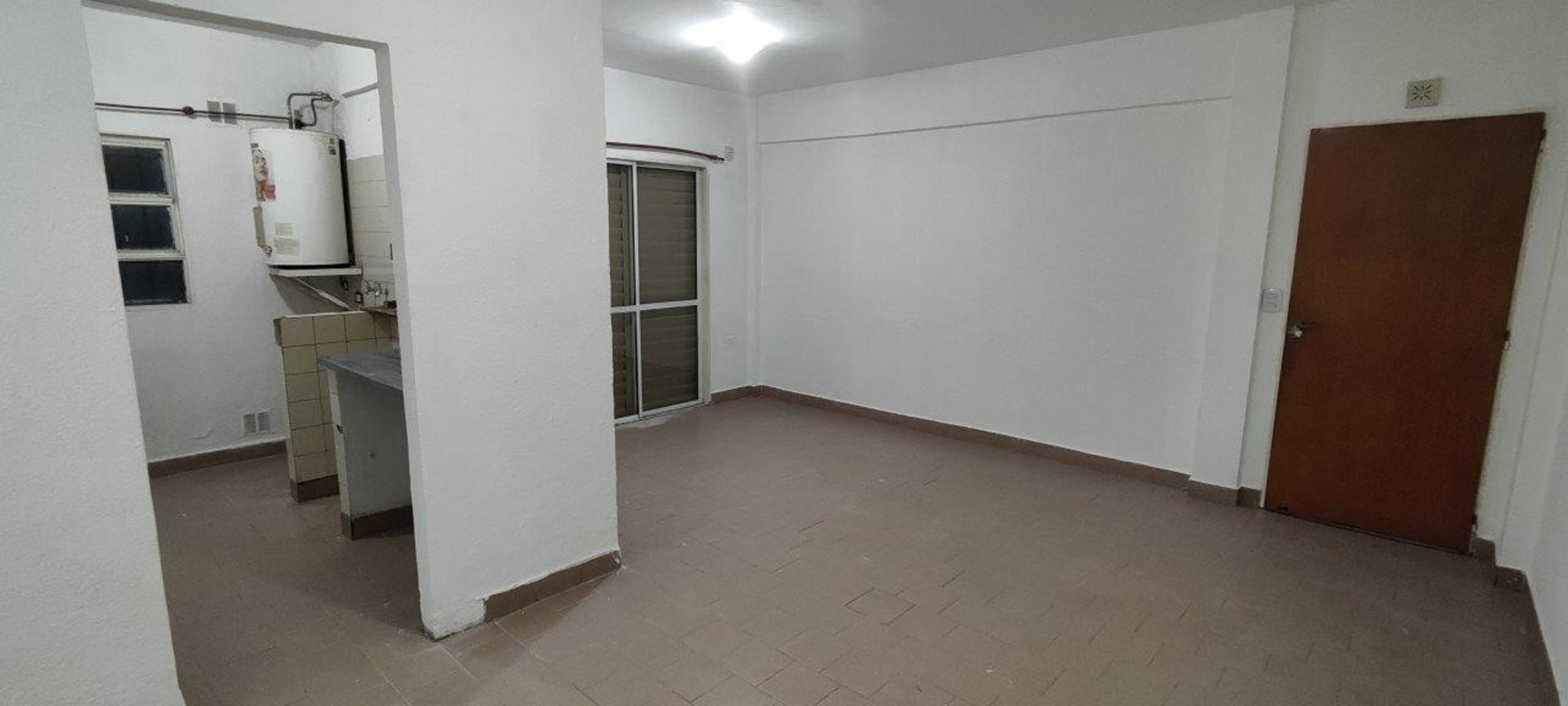 VENTA DE EXCELENTE DEPARTAMENTO 3 AMBIENTES EN PLANTA BAJA - BARRIO COCA COLA - MONTE GRANDE — foto 4