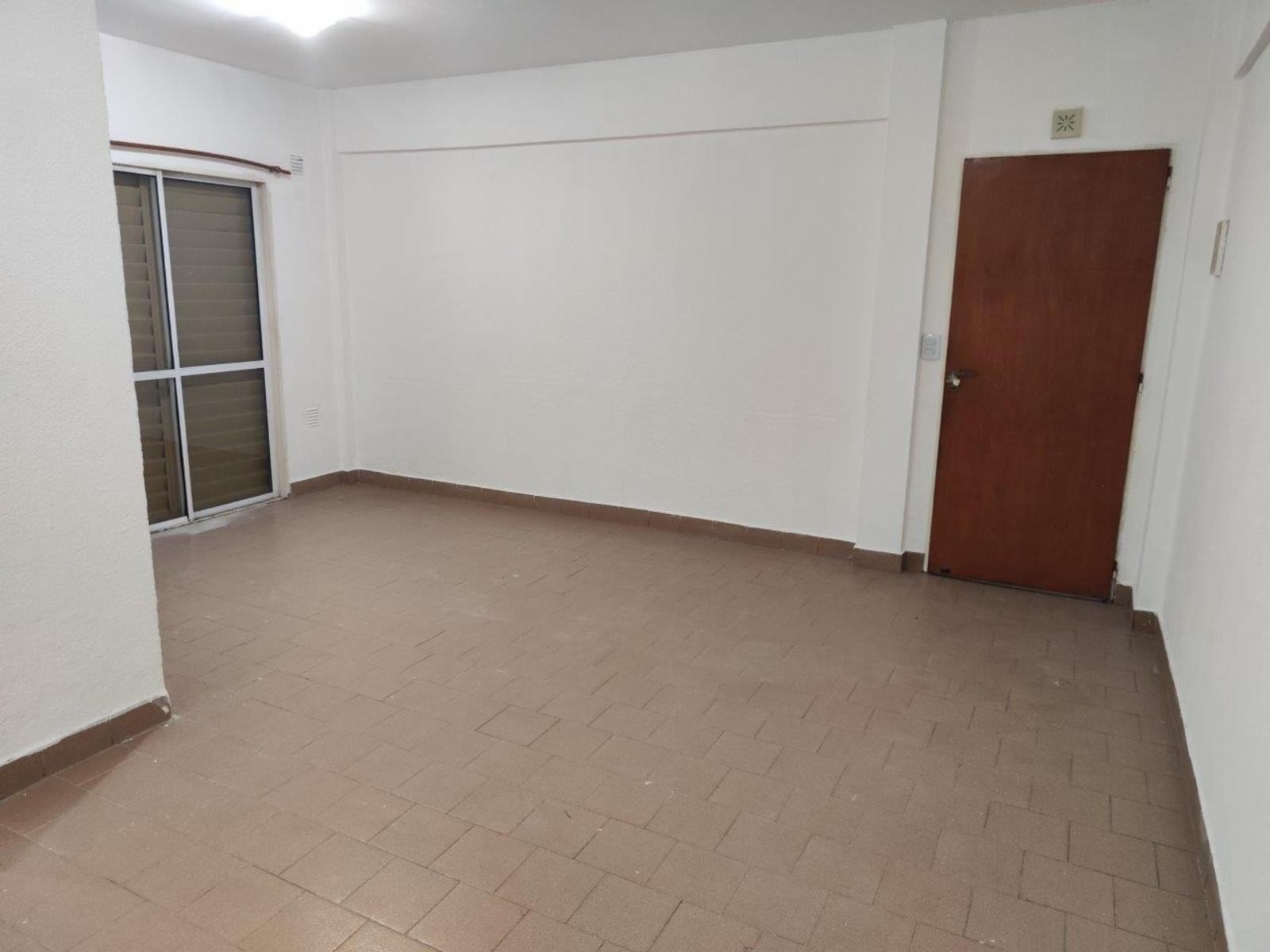 VENTA DE EXCELENTE DEPARTAMENTO 3 AMBIENTES EN PLANTA BAJA - BARRIO COCA COLA - MONTE GRANDE — foto 6