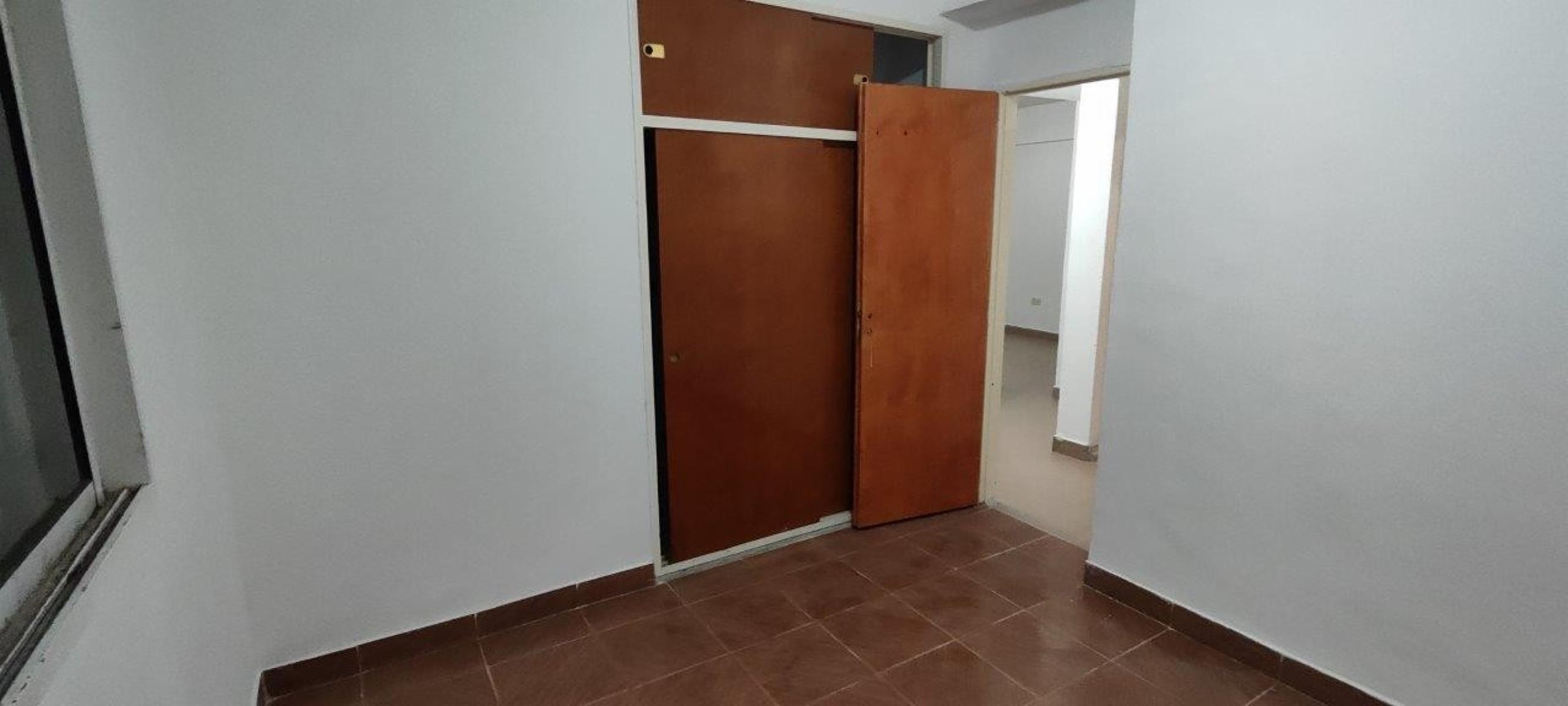 VENTA DE EXCELENTE DEPARTAMENTO 3 AMBIENTES EN PLANTA BAJA - BARRIO COCA COLA - MONTE GRANDE — foto 13