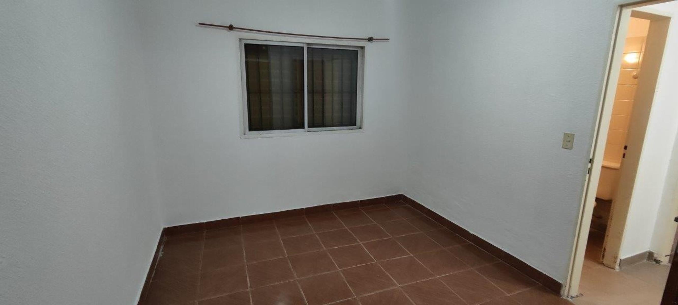 VENTA DE EXCELENTE DEPARTAMENTO 3 AMBIENTES EN PLANTA BAJA - BARRIO COCA COLA - MONTE GRANDE — foto 14
