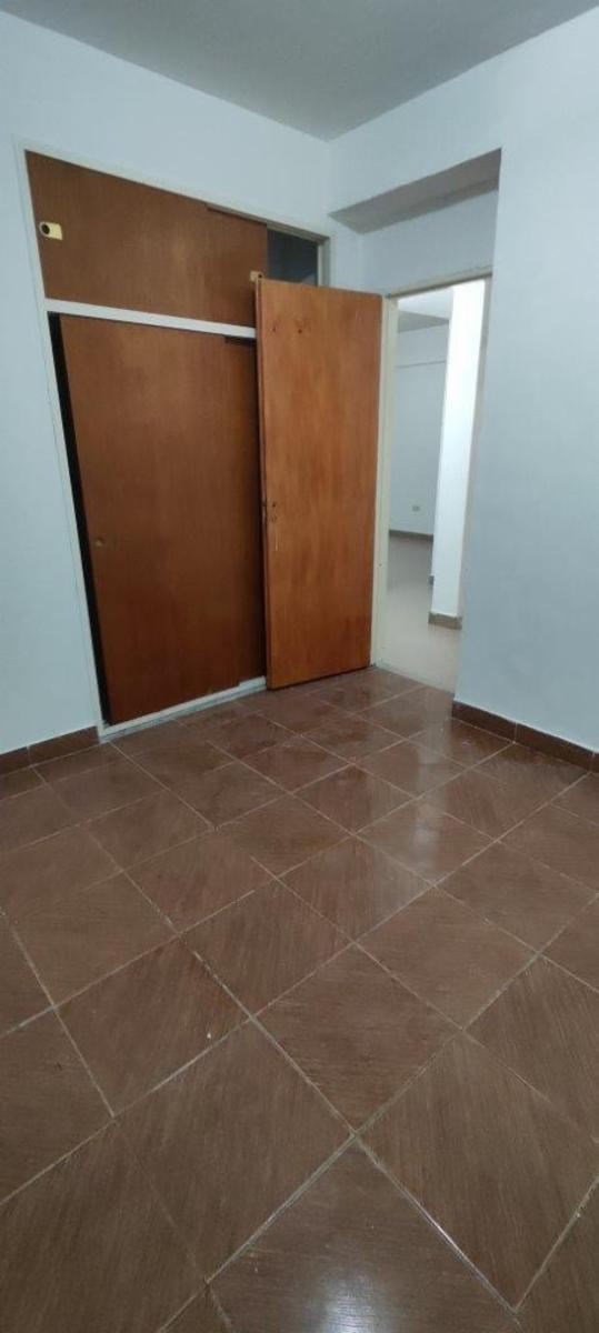 VENTA DE EXCELENTE DEPARTAMENTO 3 AMBIENTES EN PLANTA BAJA - BARRIO COCA COLA - MONTE GRANDE - 16