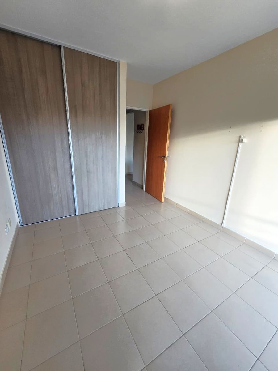 ALQUILER DE DEPARTAMENTO 2 AMBIENTES EN PLENO CENTRO DE MONTE GRANDE — foto 3