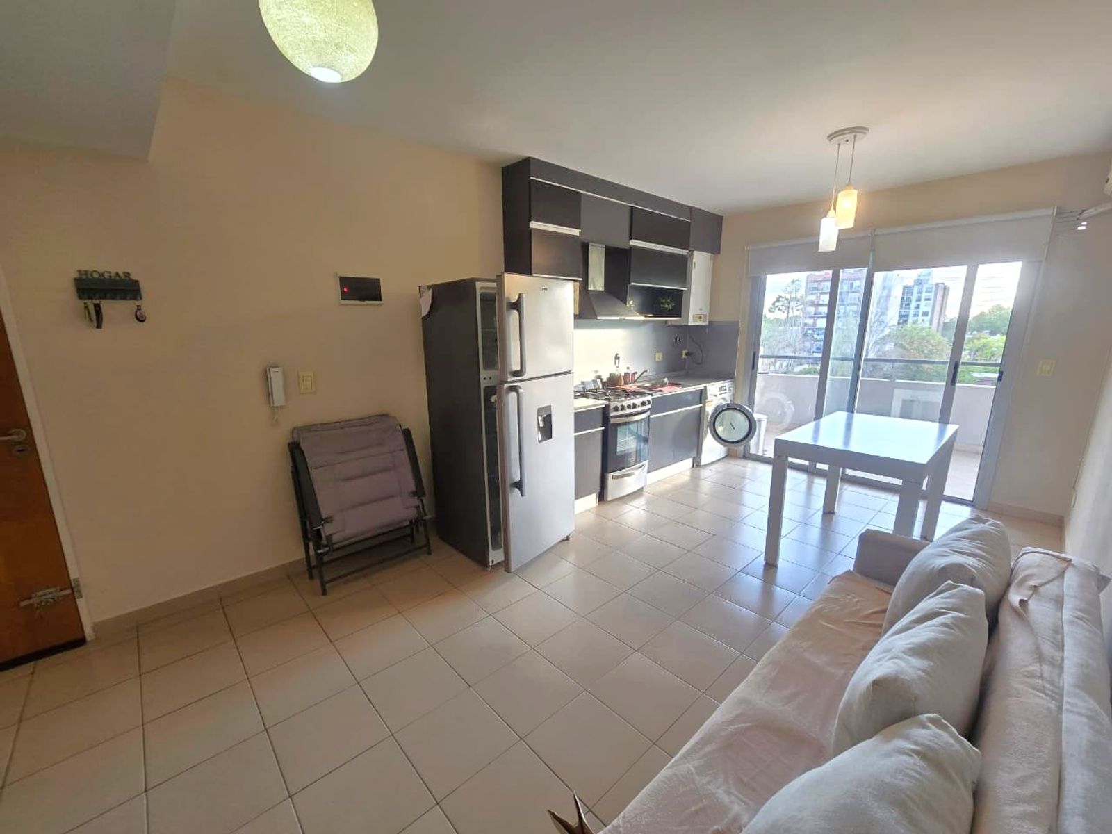 ALQUILER DE DEPARTAMENTO 2 AMBIENTES EN PLENO CENTRO DE MONTE GRANDE — foto 4