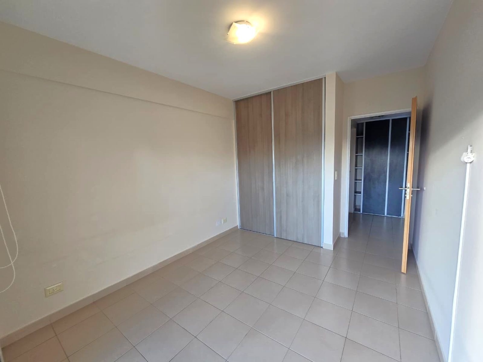 ALQUILER DE DEPARTAMENTO 2 AMBIENTES EN PLENO CENTRO DE MONTE GRANDE — foto 5