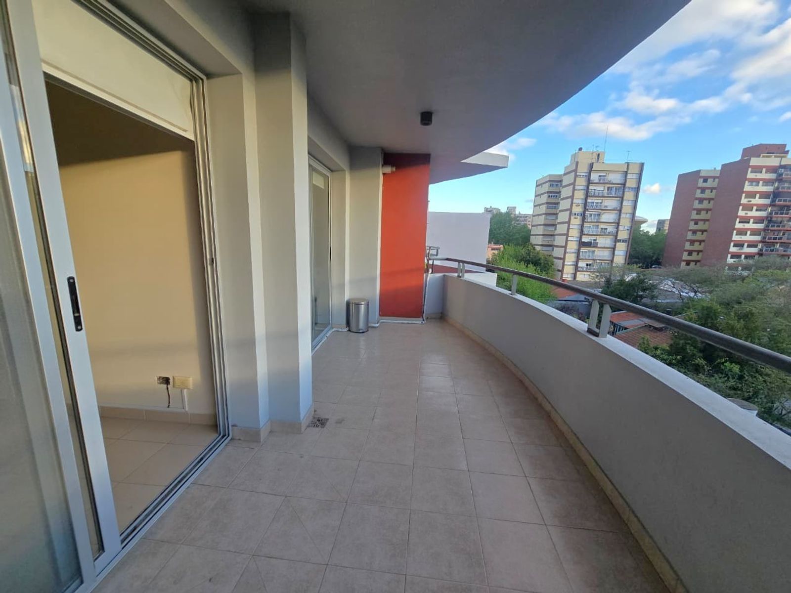 ALQUILER DE DEPARTAMENTO 2 AMBIENTES EN PLENO CENTRO DE MONTE GRANDE — foto 7