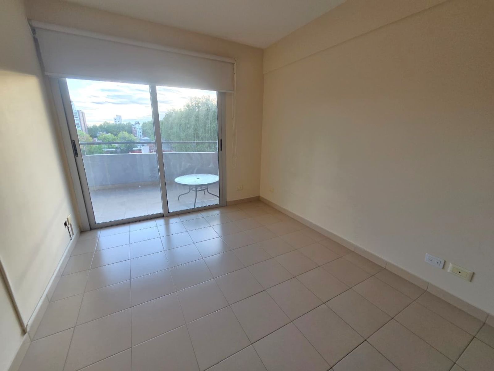ALQUILER DE DEPARTAMENTO 2 AMBIENTES EN PLENO CENTRO DE MONTE GRANDE — foto 8