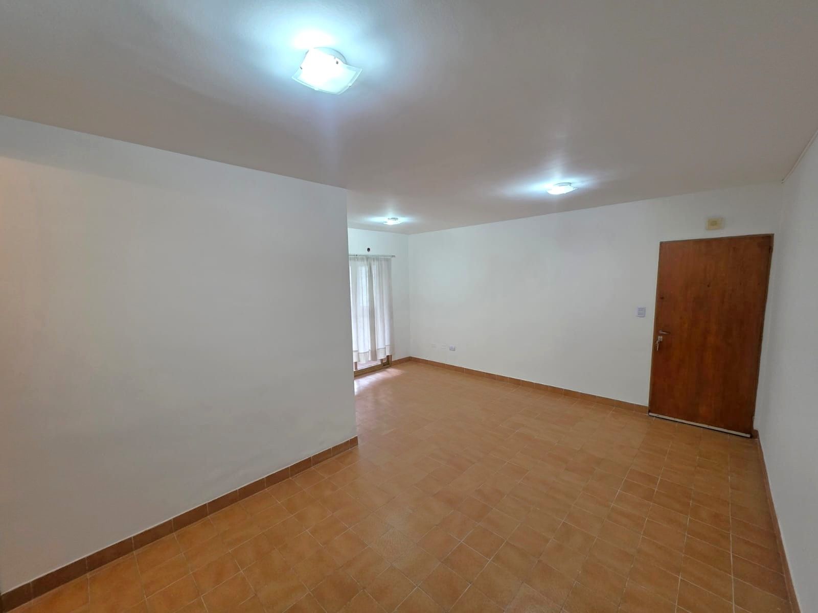 ALQUILER DE DEPARTAMENTO 3 AMBIENTES EN BARRIO COCA COLA - PLANTA BAJA - MONTE GRANDE — foto 2