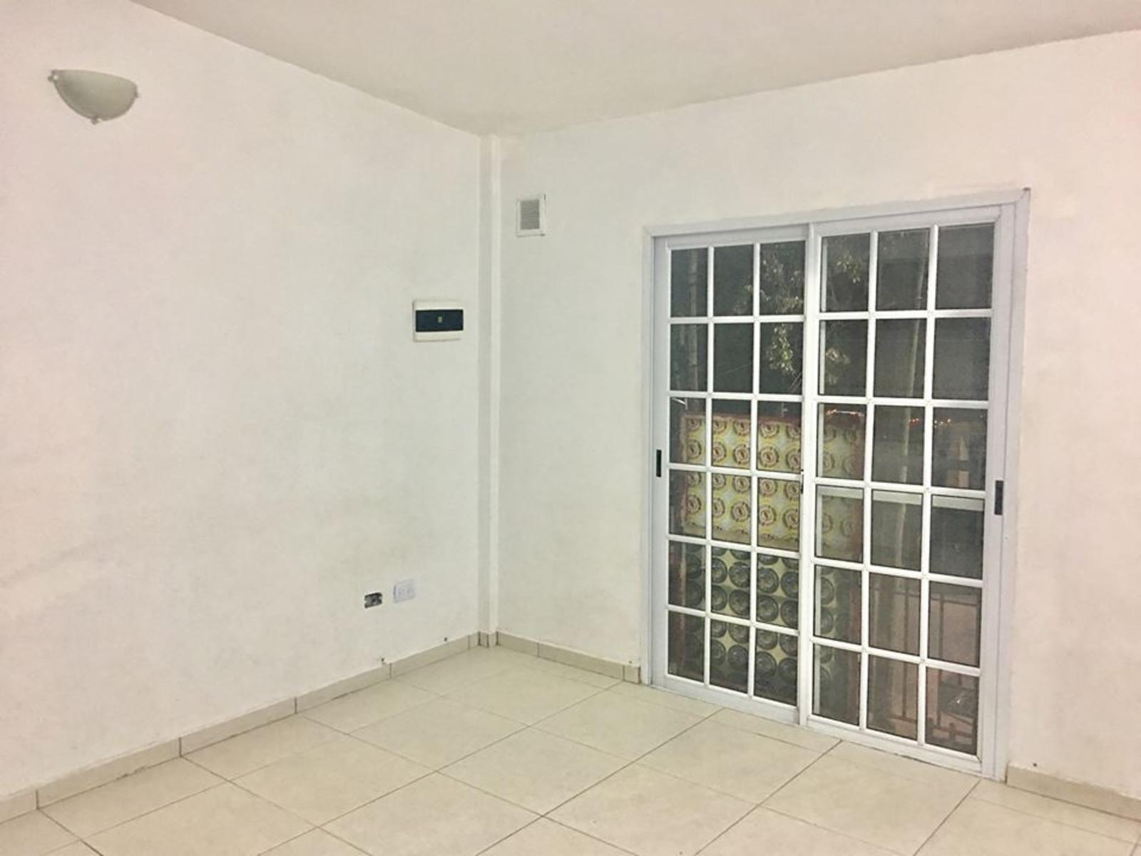 ALQUILER CASTELAR $22.000 - 3