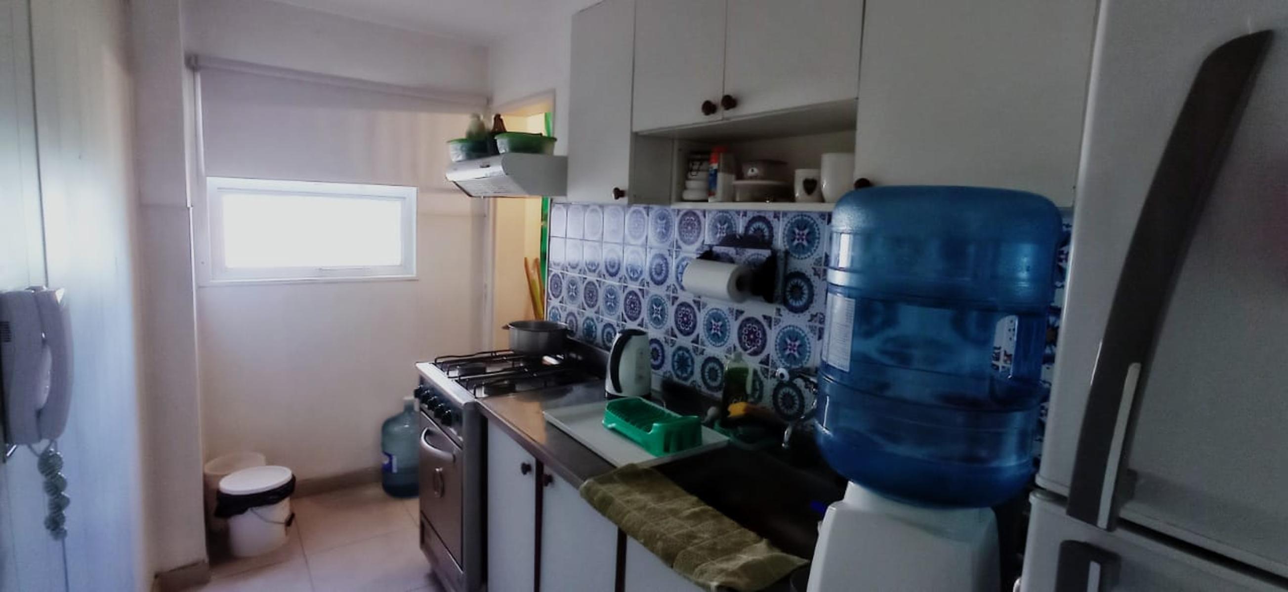 OPORTUNIDAD HERMOSO DEPTO EN GRAN PREDIO PARQUIZADO MUY LUMINOSO RODEADO DE ARBOLES , DOS AMPLIOS DORMITORIOS BALCON CORRIDO