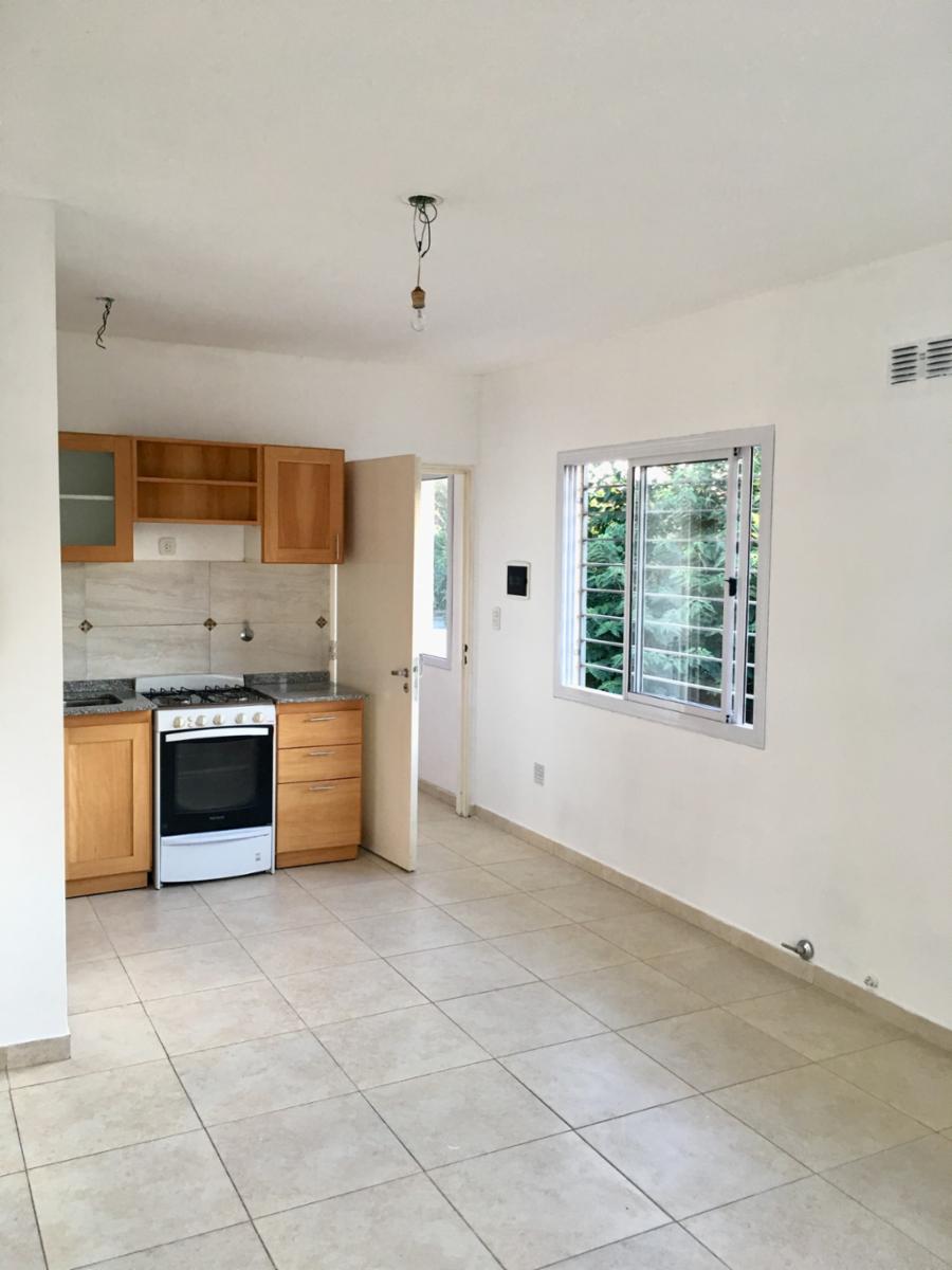 ALQUILER DEPARTAMENTO EN CASTELAR CÓDIGO AL 05 - 7