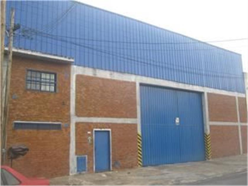 Excelente deposito de 800m2 cubiertos sobre lote 20x30/40 Entrada de camión 5x5 mts. Techo Parabólico 8mts alt. 2 oficinas c/ baño Cocina zonif: industrial Dominante. — foto 5