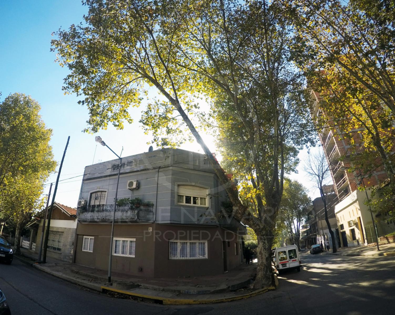 Depto. tipo casa 3 ambientes - General San Martin Centro - Cochabamba 3300