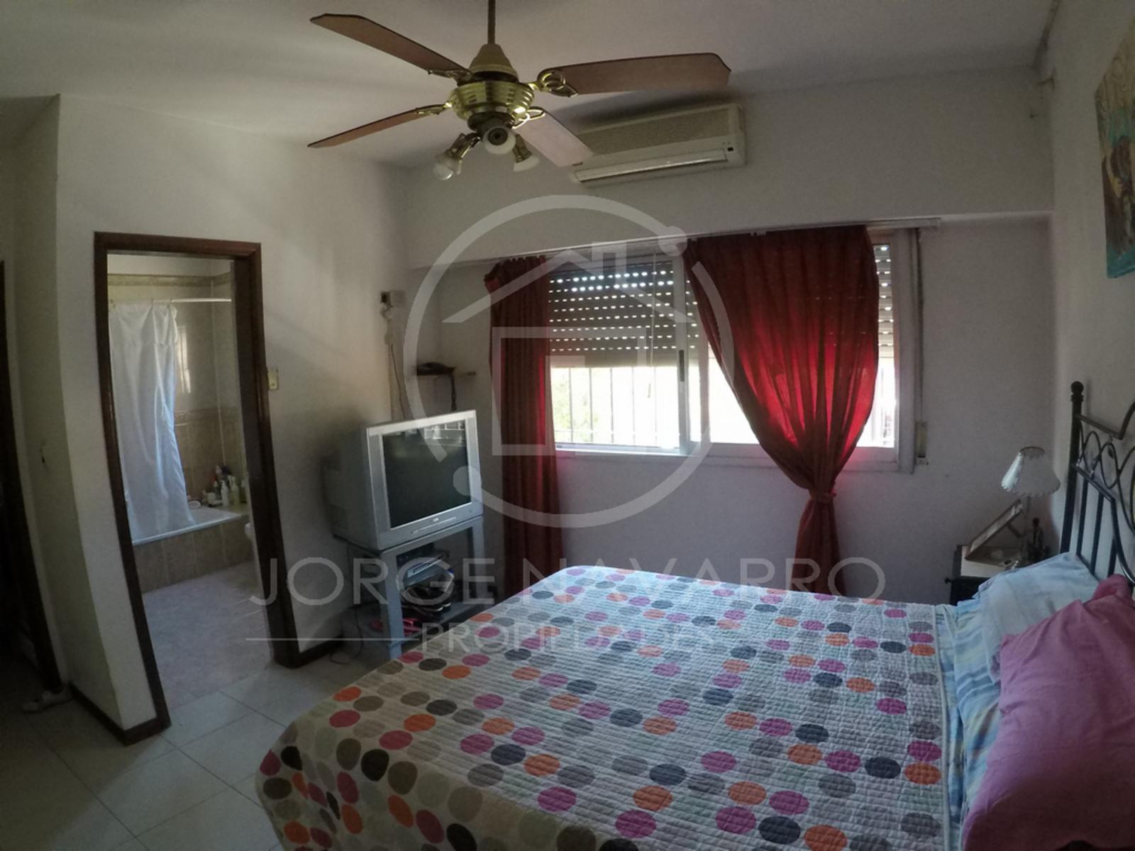 Excelente Chalet de 5 Ambientes - Parana - Villa Ballester — foto 11