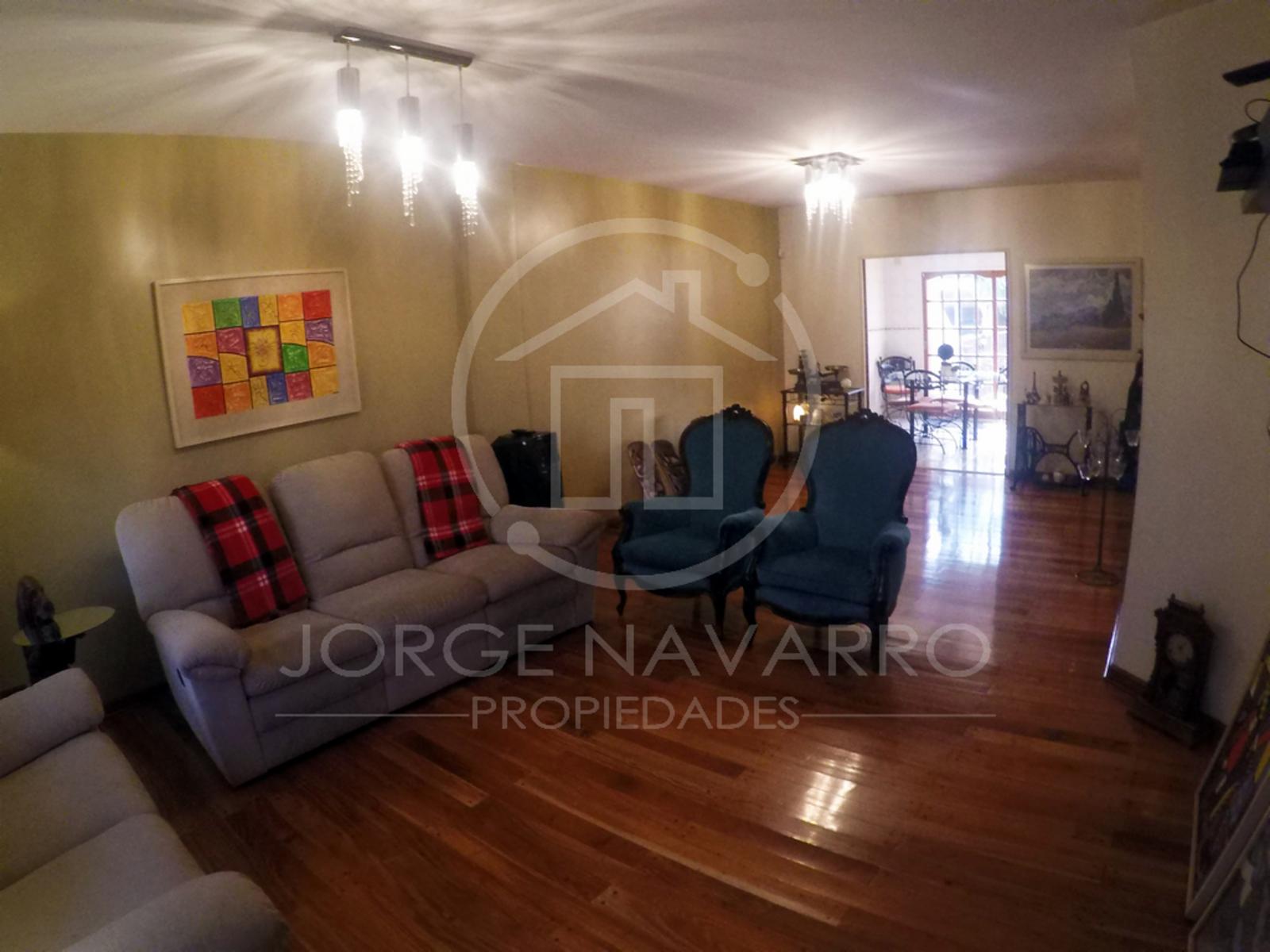 Impecable Chalet 5 Ambientes con Pileta Climatizada - Villa Ballester — foto 3