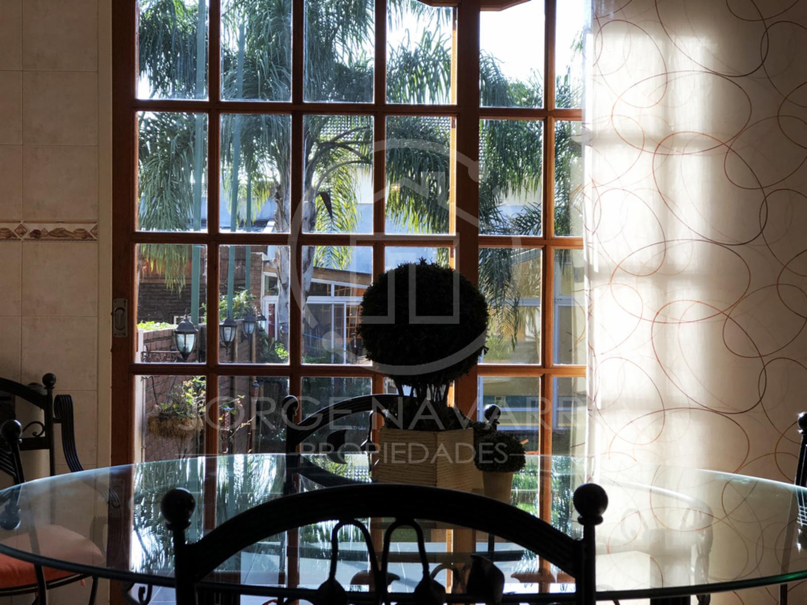 Impecable Chalet 5 Ambientes con Pileta Climatizada - Villa Ballester — foto 7