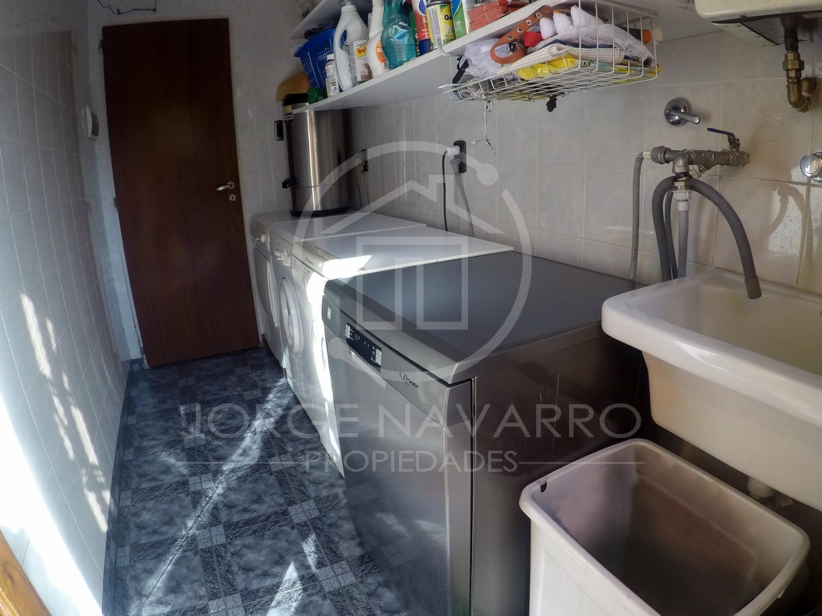 Impecable Chalet 5 Ambientes con Pileta Climatizada - Villa Ballester — foto 13