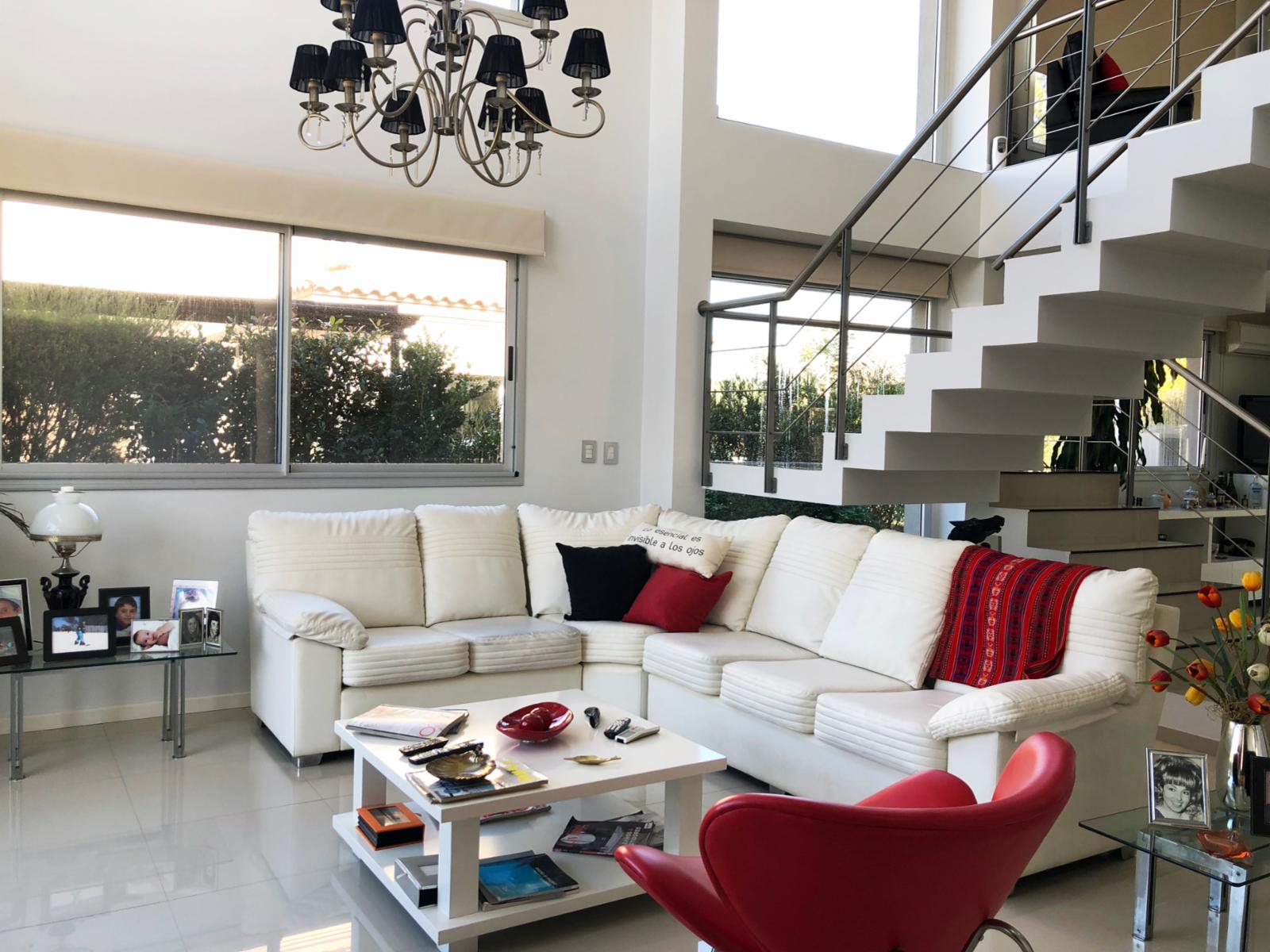 MODERNA CASA de 6 AMB. EN BARRIO CERRADO - PILAR DEL ESTE - BARRIO LOS JAZMINES — foto 2