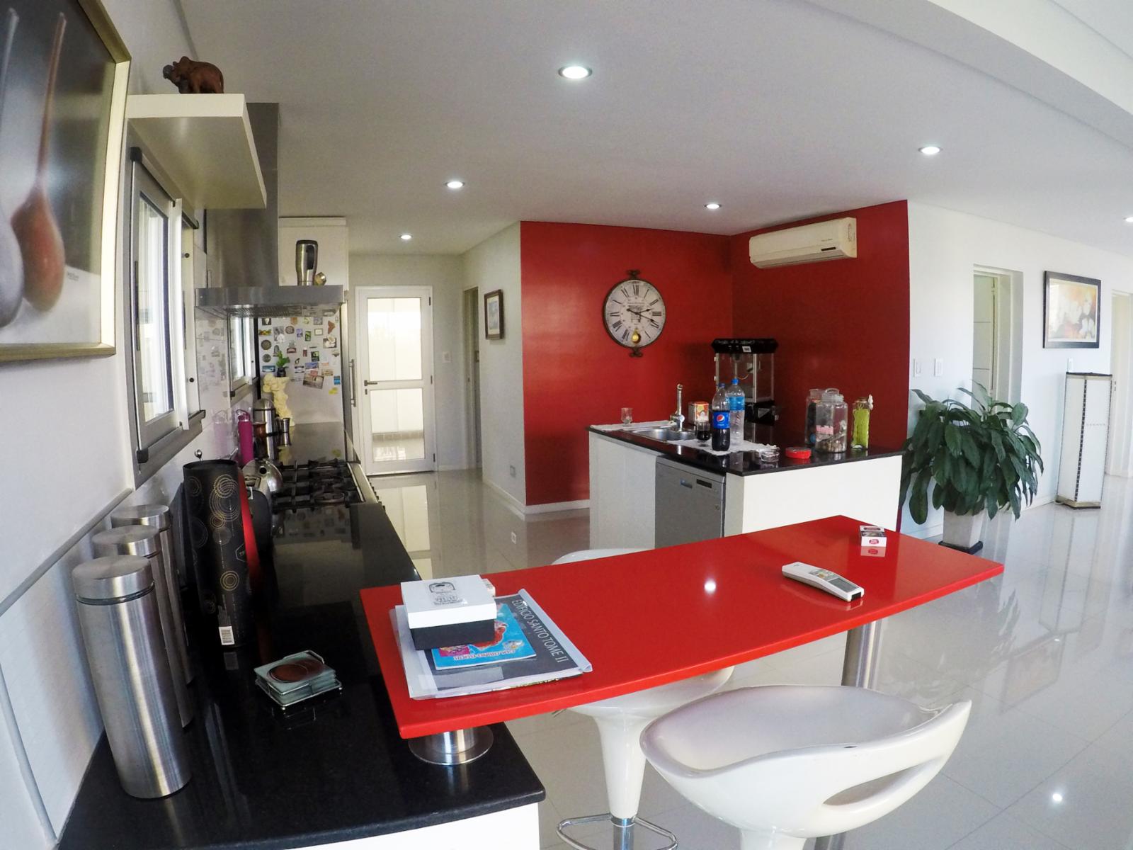MODERNA CASA de 6 AMB. EN BARRIO CERRADO - PILAR DEL ESTE - BARRIO LOS JAZMINES — foto 3