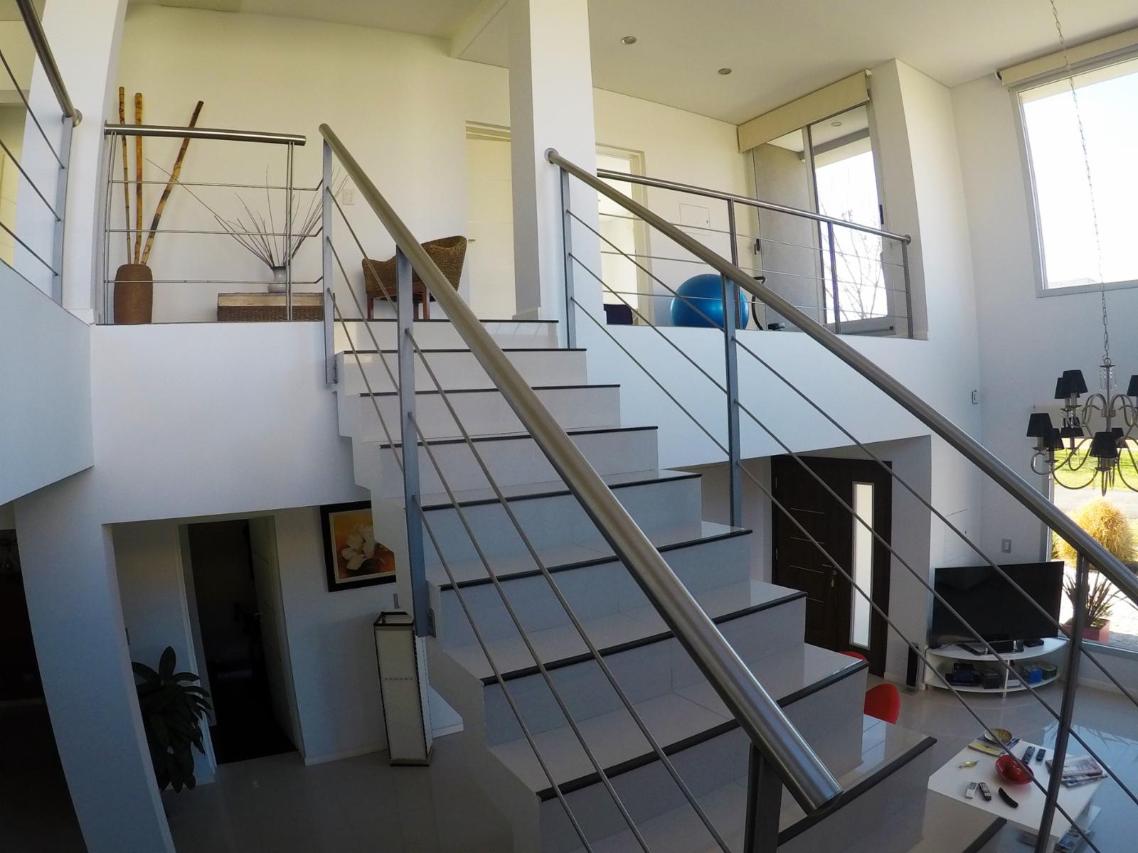 MODERNA CASA de 6 AMB. EN BARRIO CERRADO - PILAR DEL ESTE - BARRIO LOS JAZMINES — foto 14