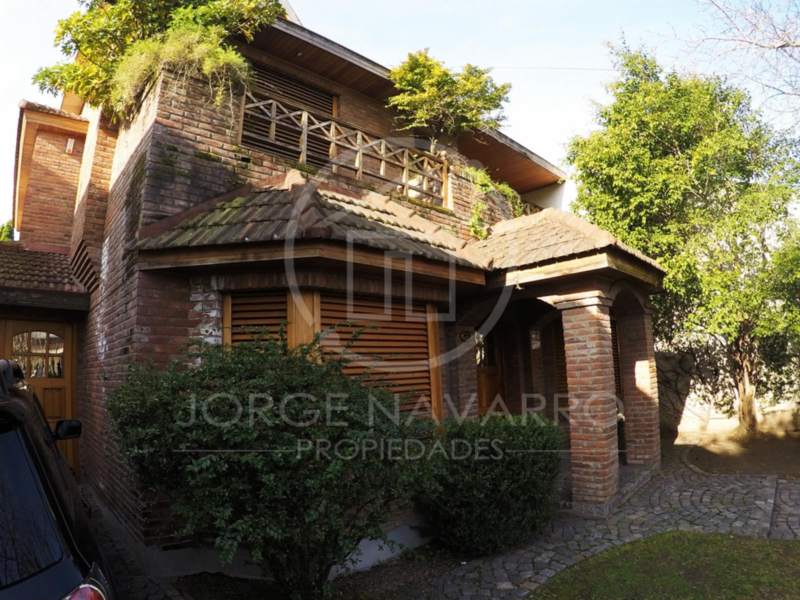 Importante Chalet Sobre Calle Congreso - Malaver - General San Martin — foto 2