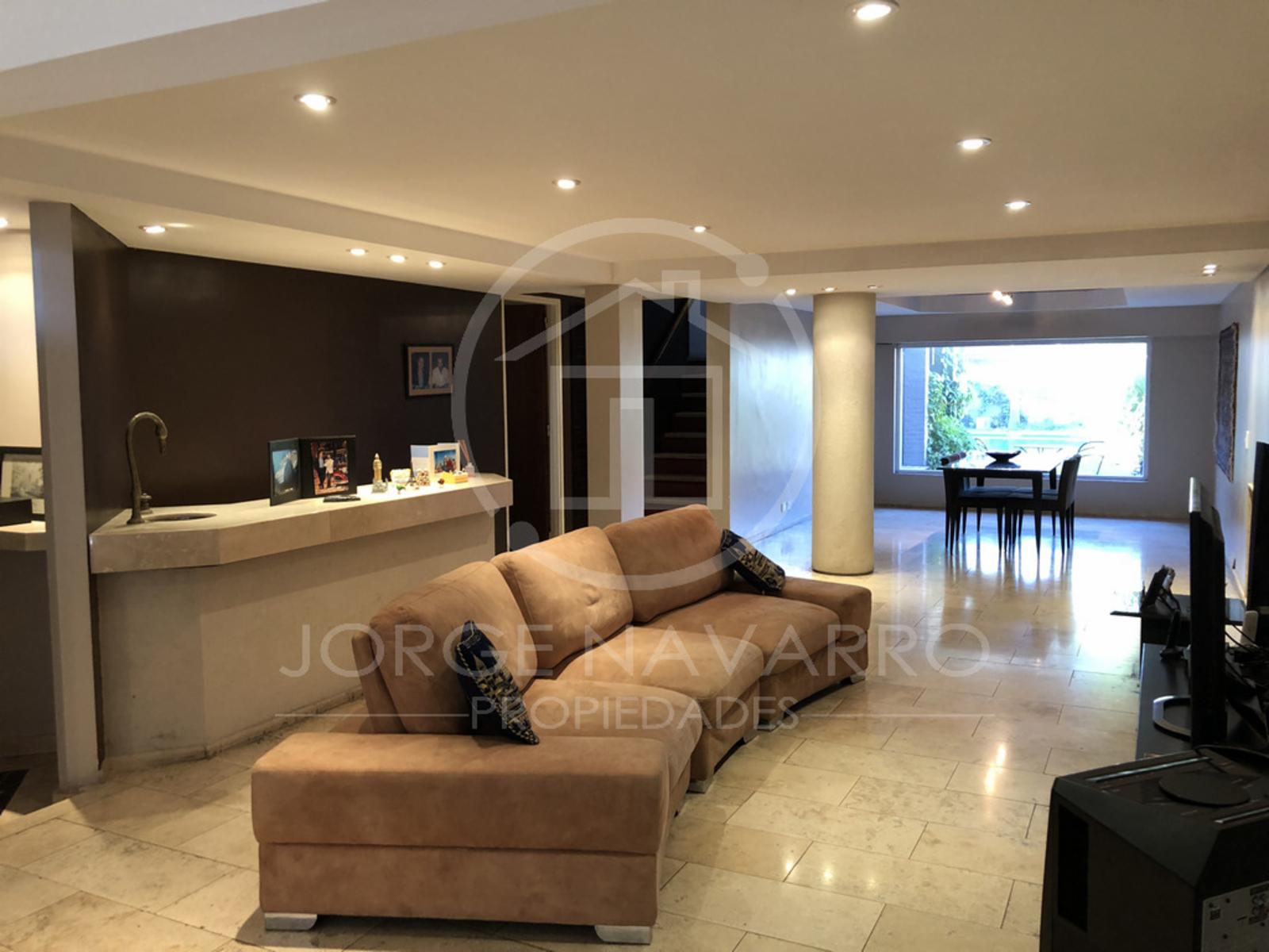 Excelente Casa de 6 Ambientes en San Martin Centro - Salguero 2500 — foto 3