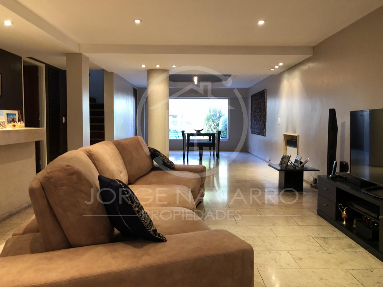 Excelente Casa de 6 Ambientes en San Martin Centro - Salguero 2500 — foto 4