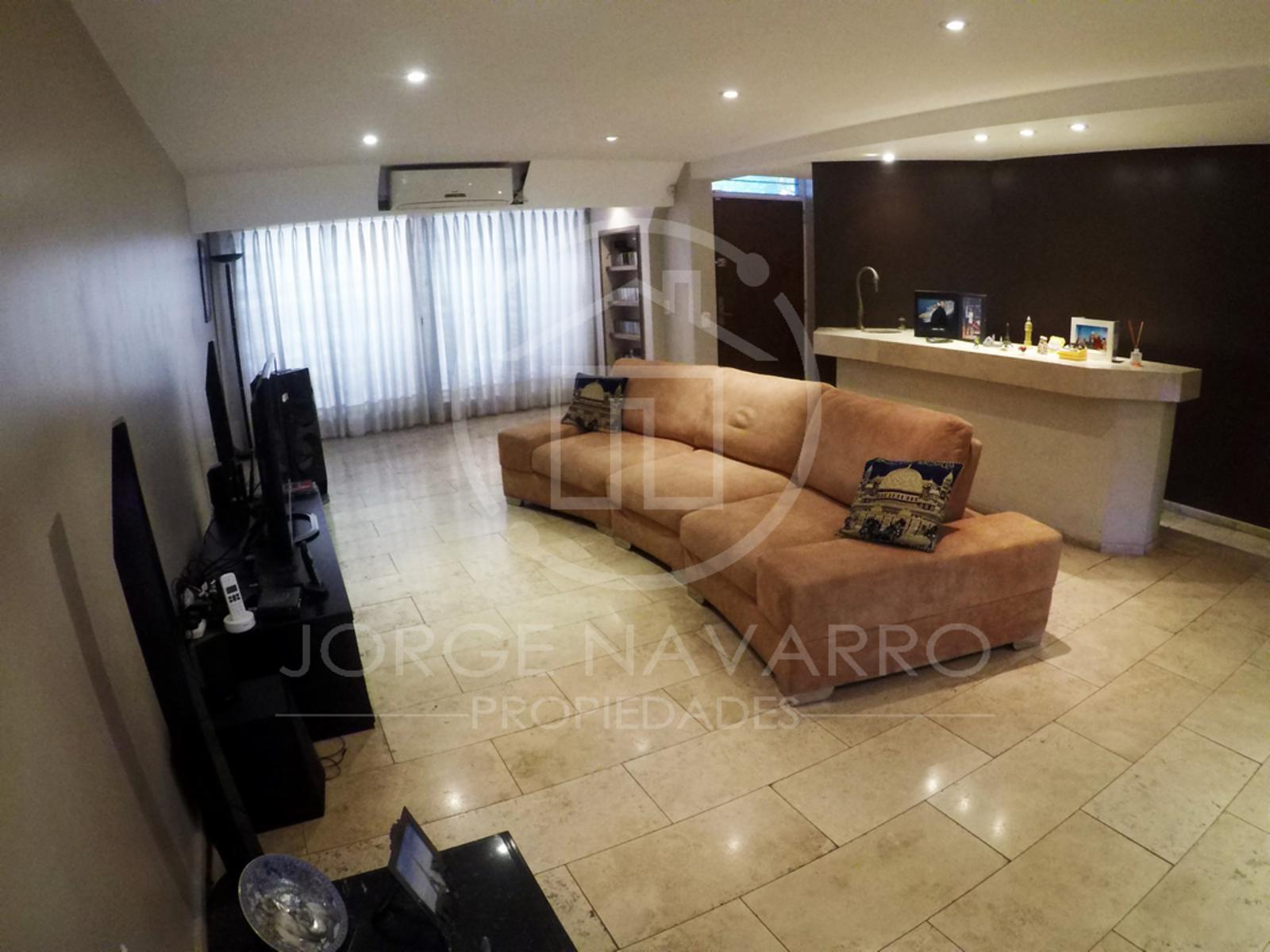 Excelente Casa de 6 Ambientes en San Martin Centro - Salguero 2500 — foto 8