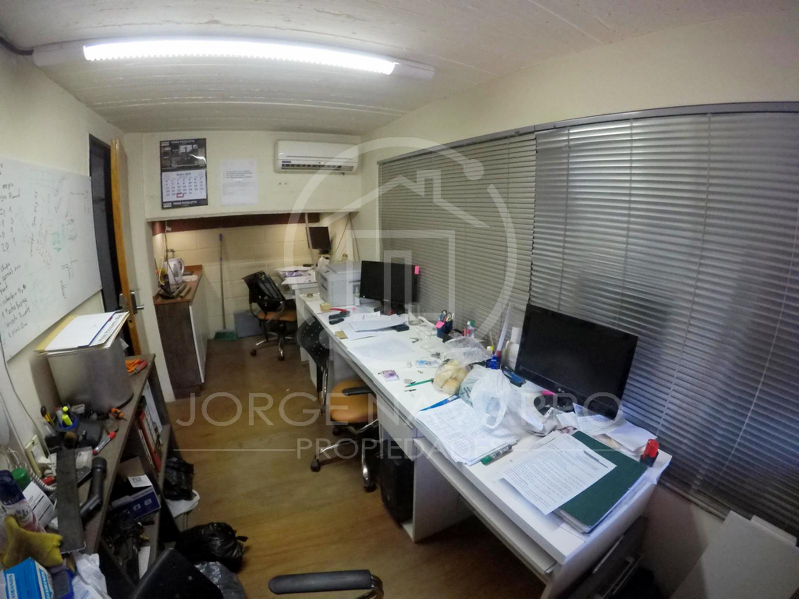 Deposito en Alquiler - 325 m² Cubiertos - Pastor Obligado 1600 - Villa Maipu - 17