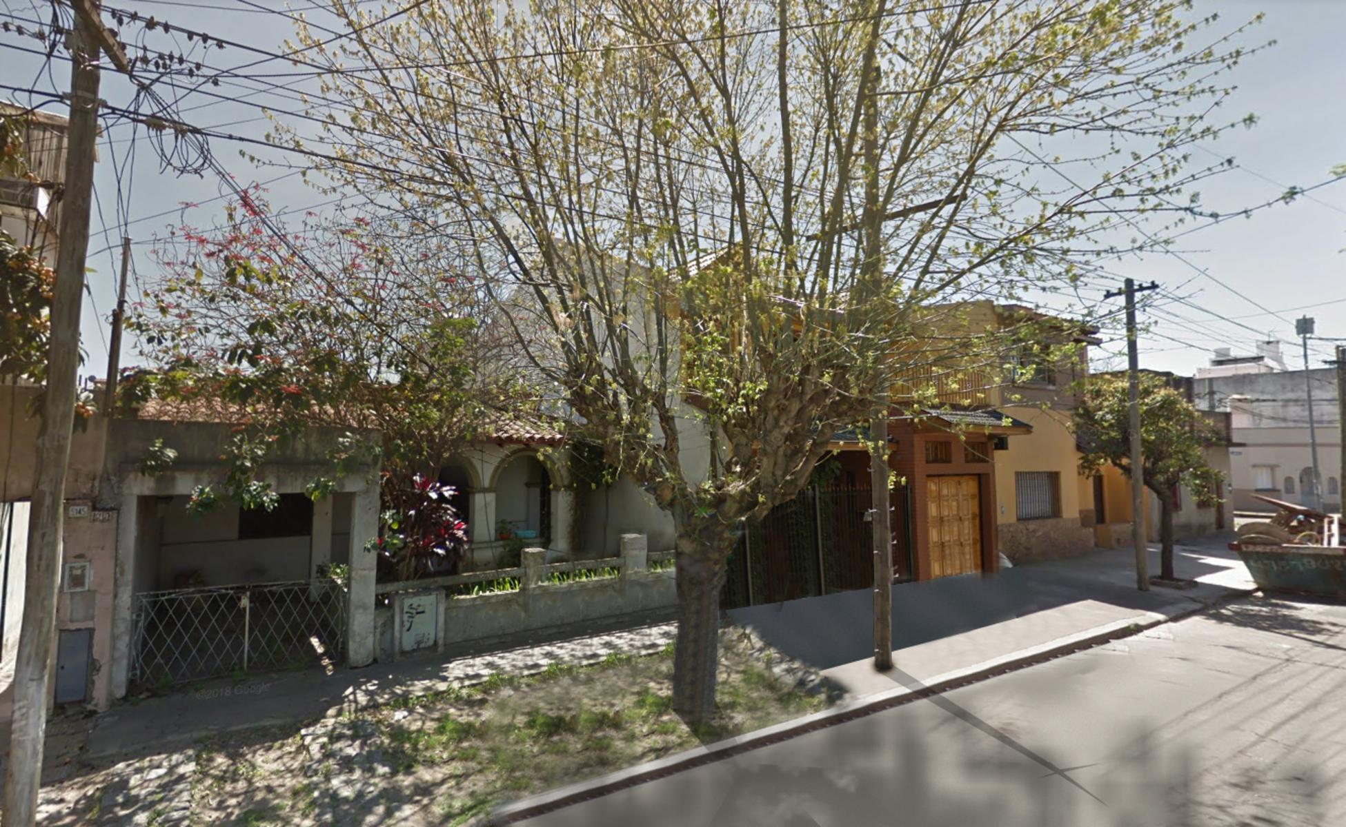 Casa Lote Propio Posibilidad Multifamiliar - Juarez 5100 - Gral. San Martín.