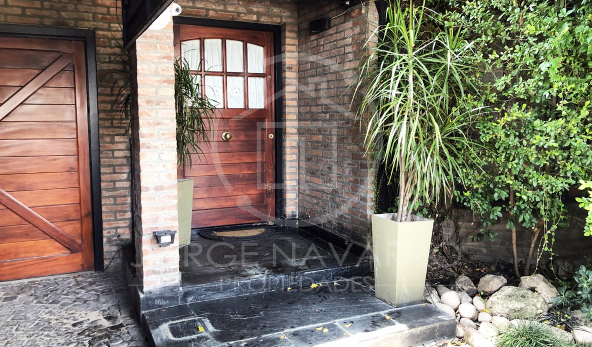 Importante Chalet de 5 Ambientes - Pozos 4400 - Villa Ballester - San Martín — foto 4