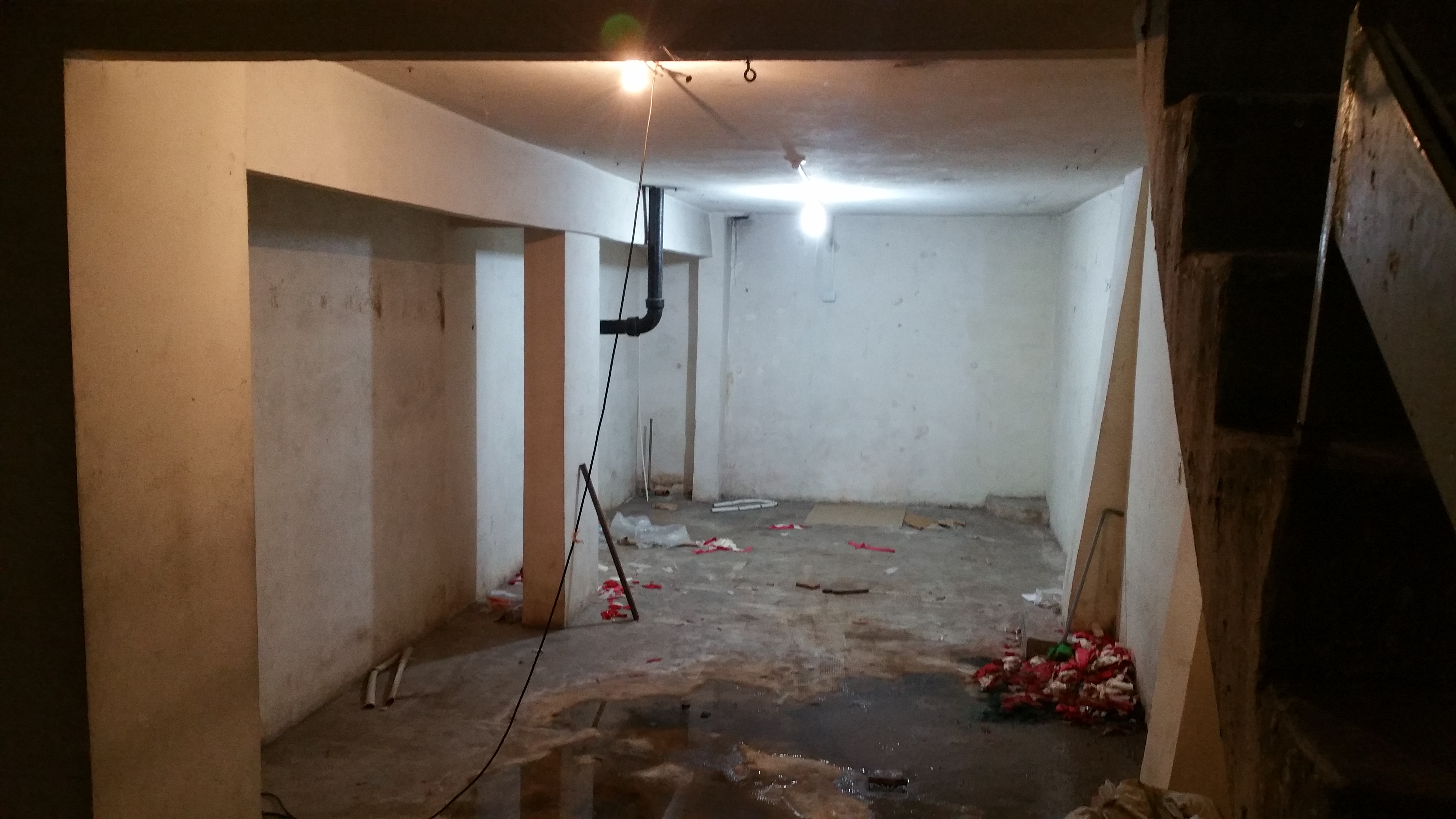 Exelente local en zona comercial a la callé de 78 metros cuadrados en dos plantas - 5