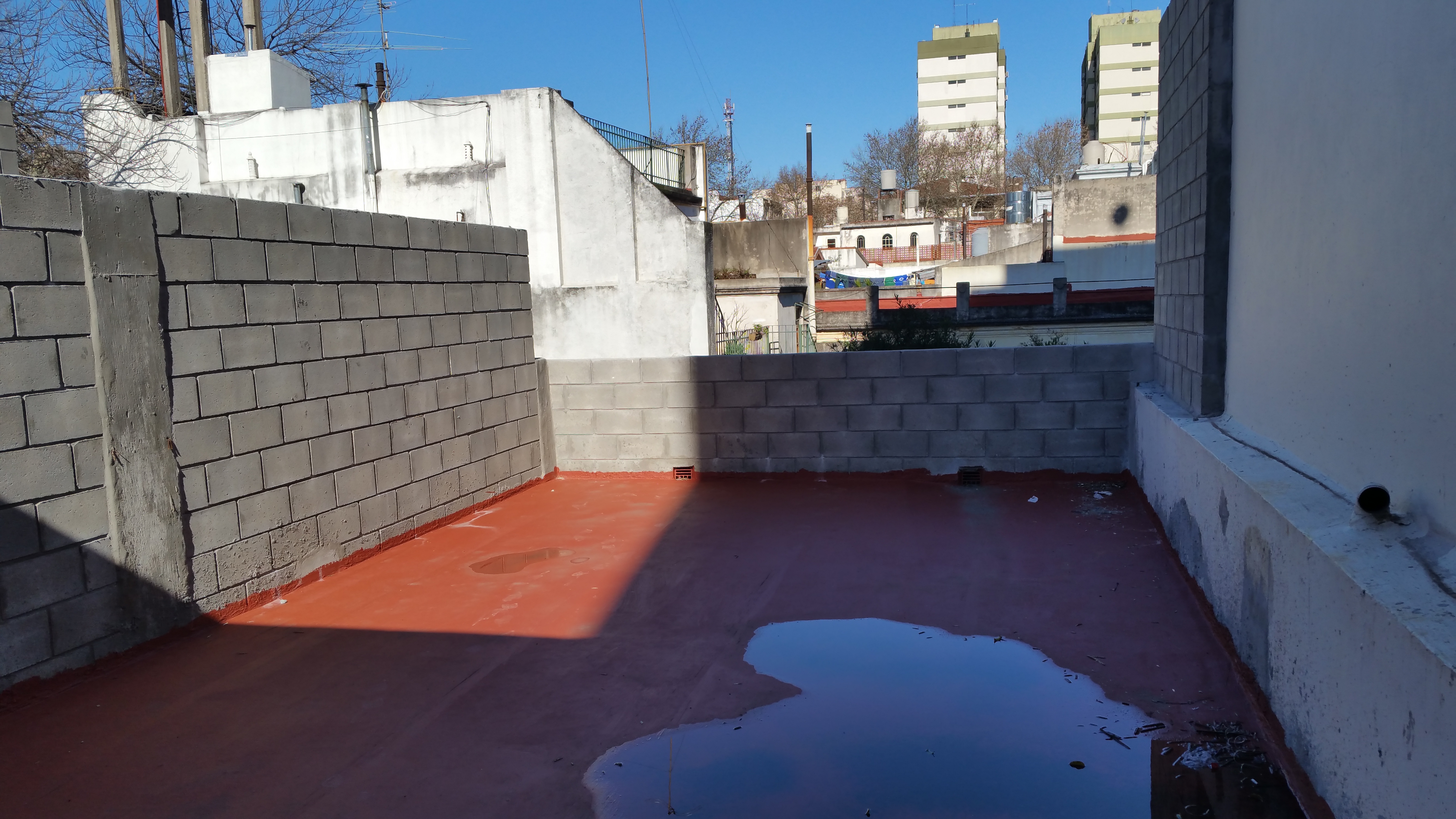 Exelente local de 2 plantas a la calle ideal para emprendimientos en zona comercial a una cuadra de av avellaneda ideal para talleres textiles - 3