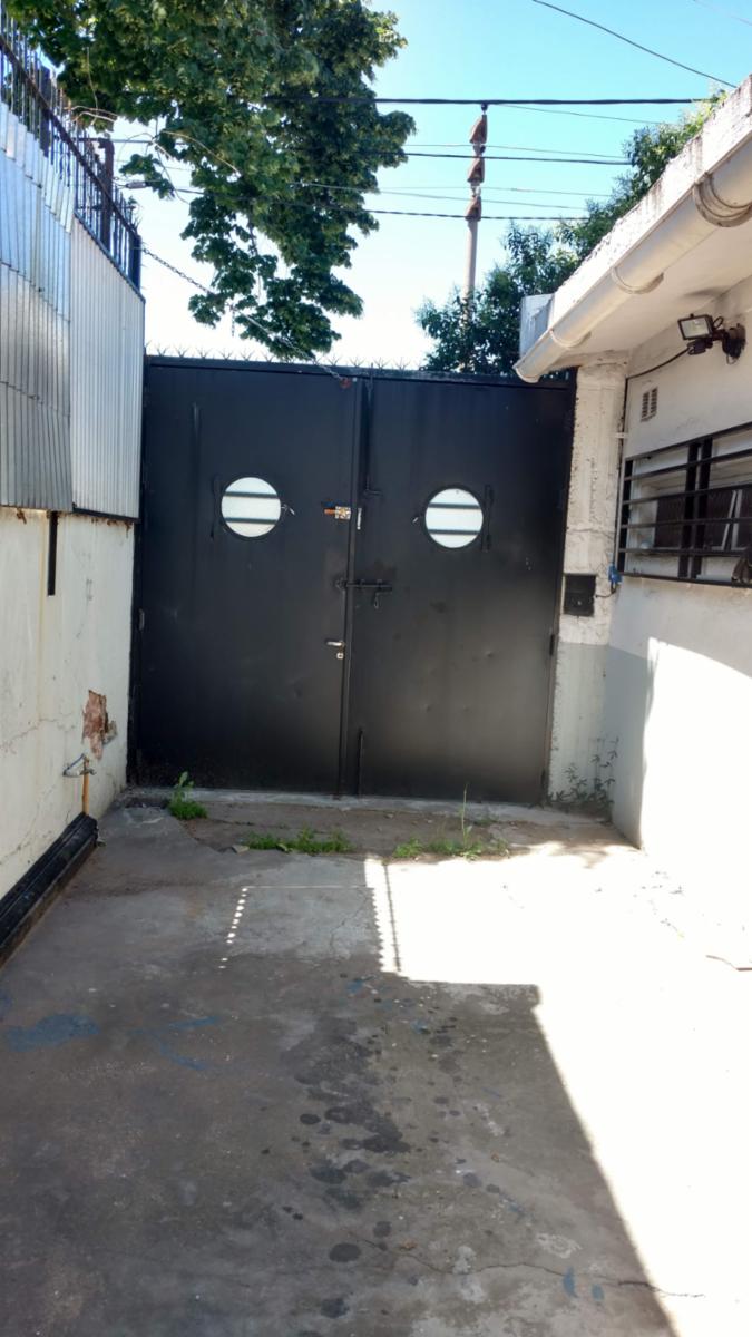 CASA CON GALPON VIVIENDA O COMERCIAL — foto 3